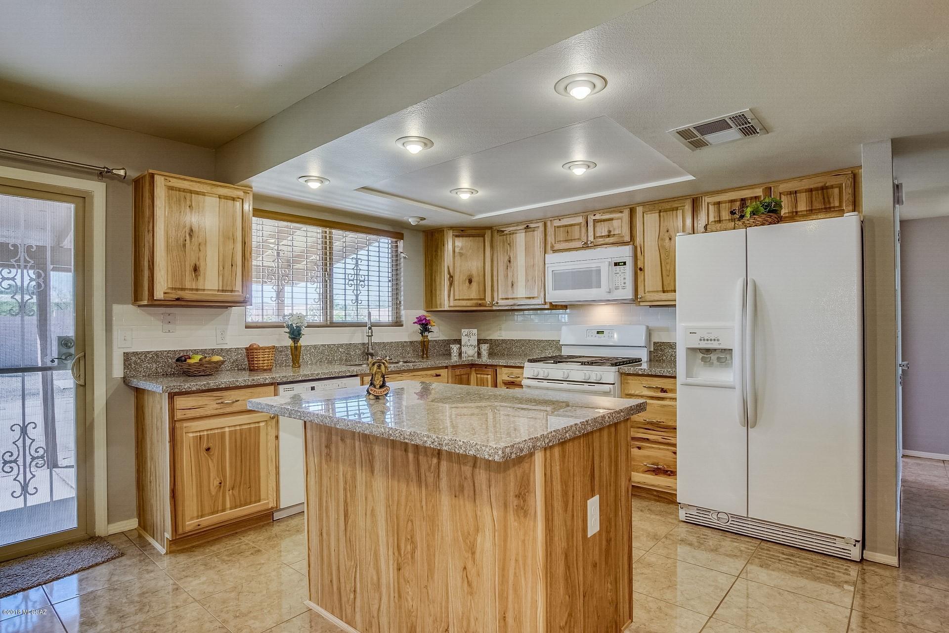 Paseo Vista (1-234) - Residential