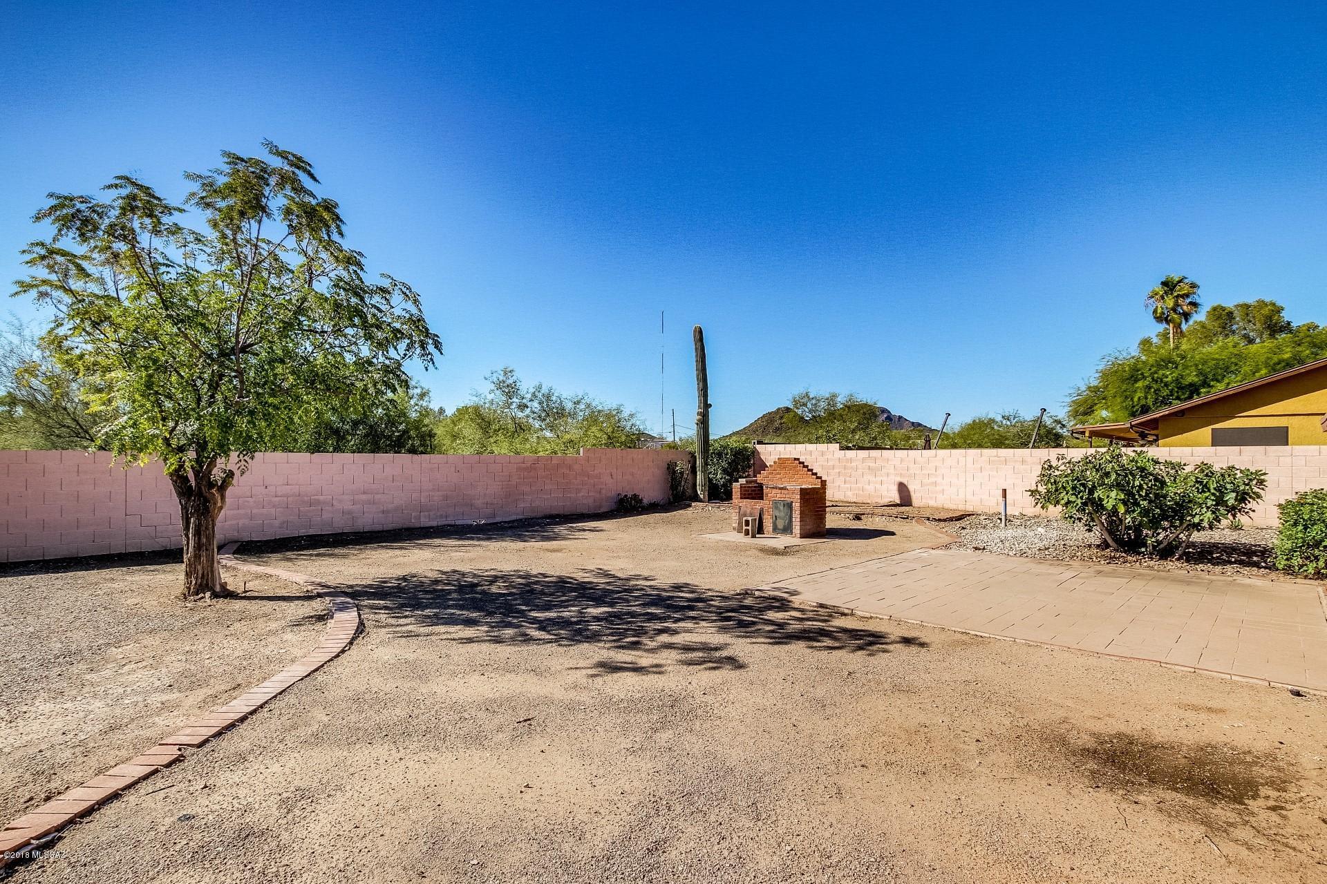 Paseo Vista (1-234) - Residential