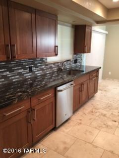 Villas De La Canada (1-74) - Residential Lease