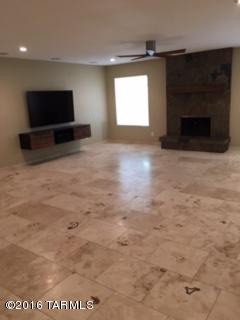 Villas De La Canada (1-74) - Residential Lease