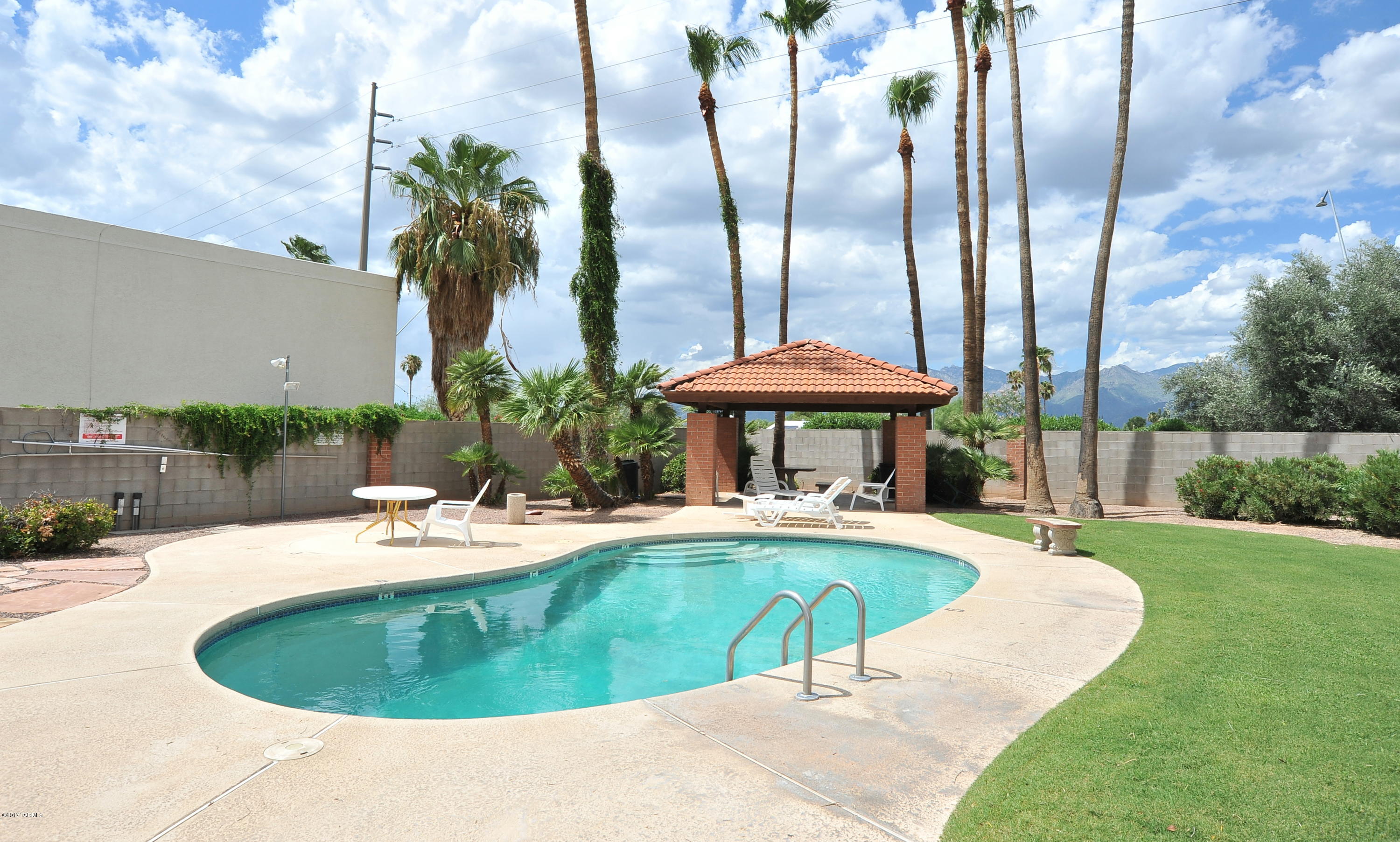 Harrison Estates Condominiums - Residential