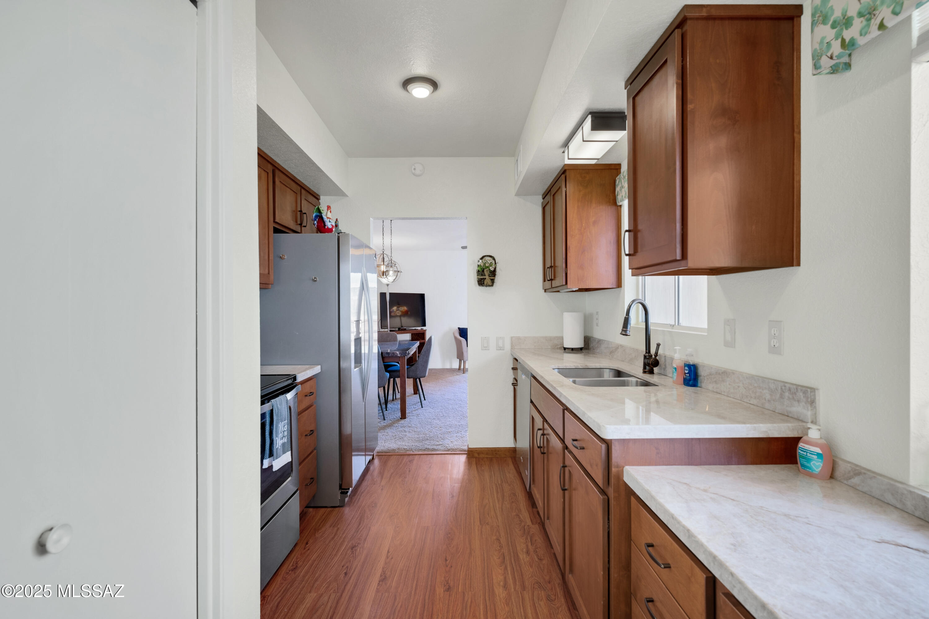 Green Valley Townhouses NO.7 - Residential
