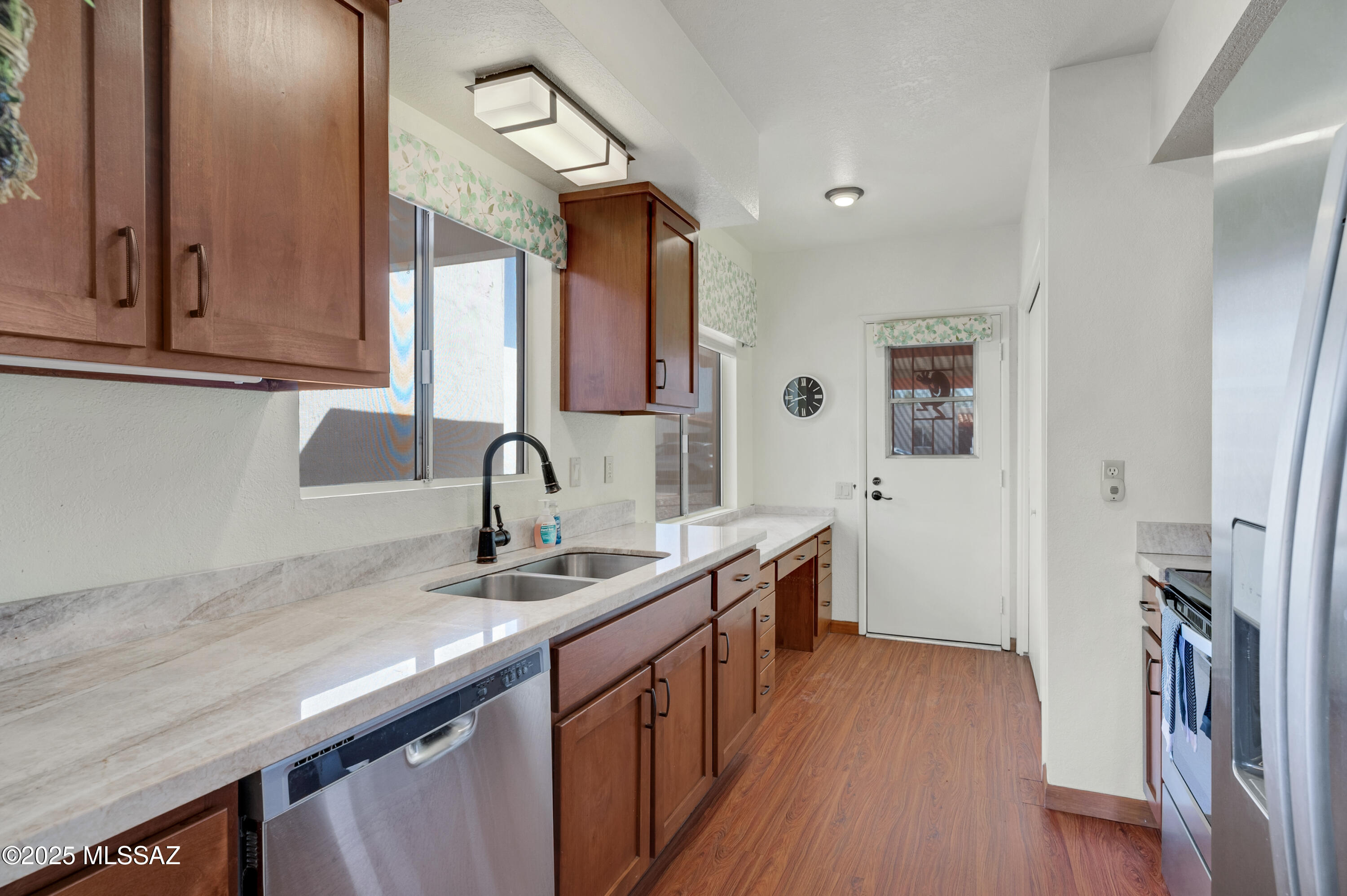 Green Valley Townhouses NO.7 - Residential
