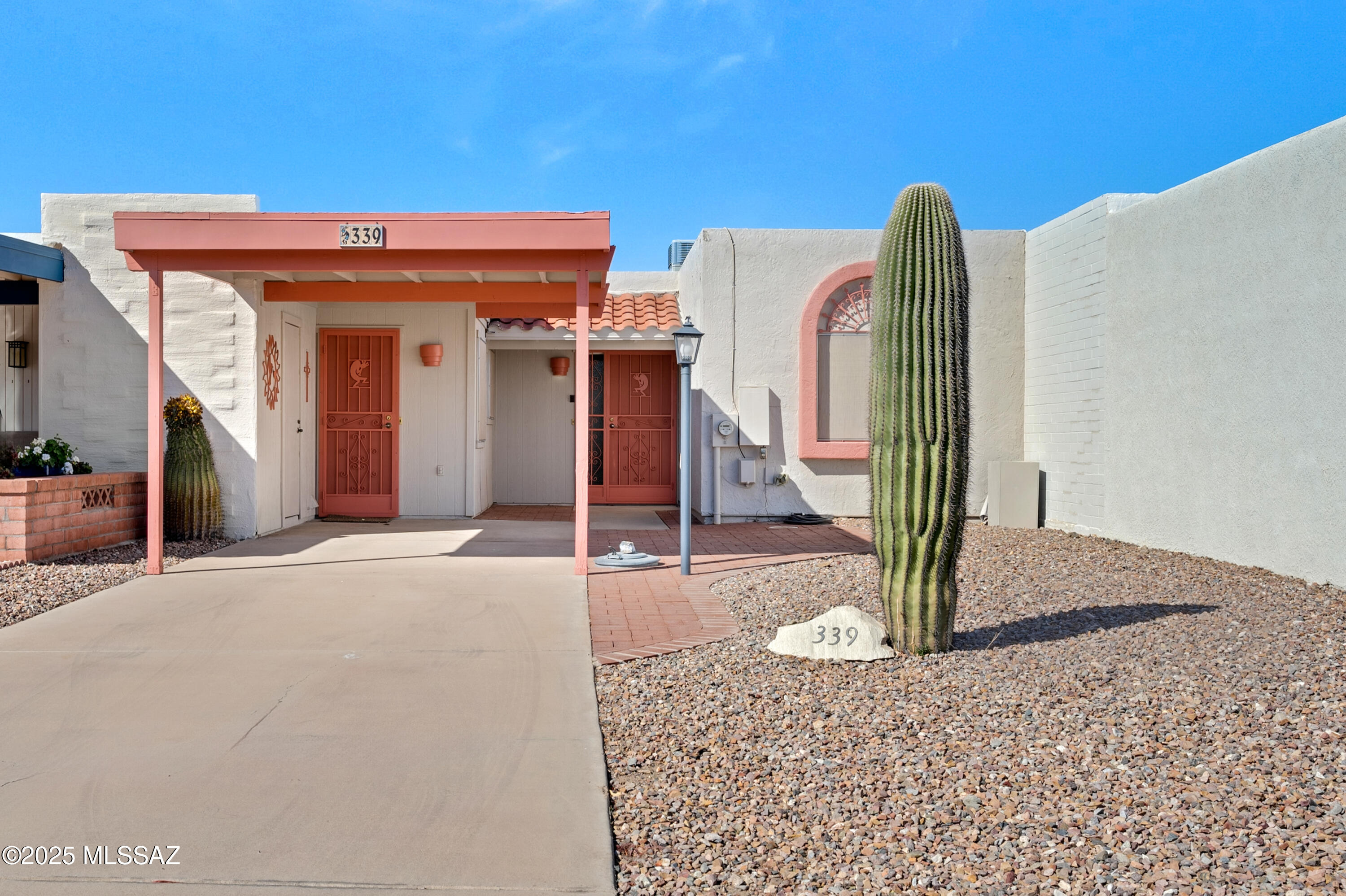 Green Valley Townhouses NO.7 - Residential