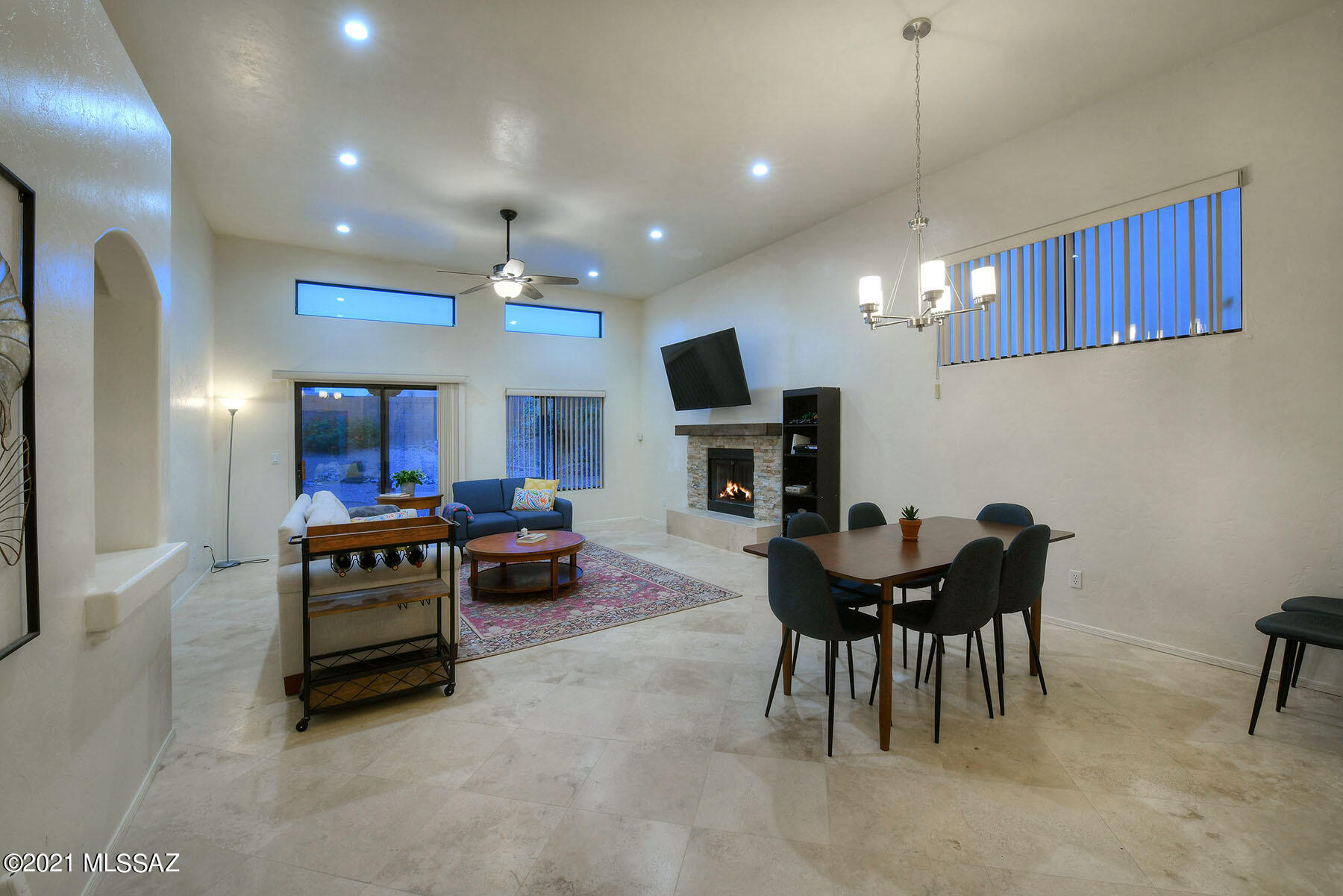 Hills On La Canada (The) - Residential