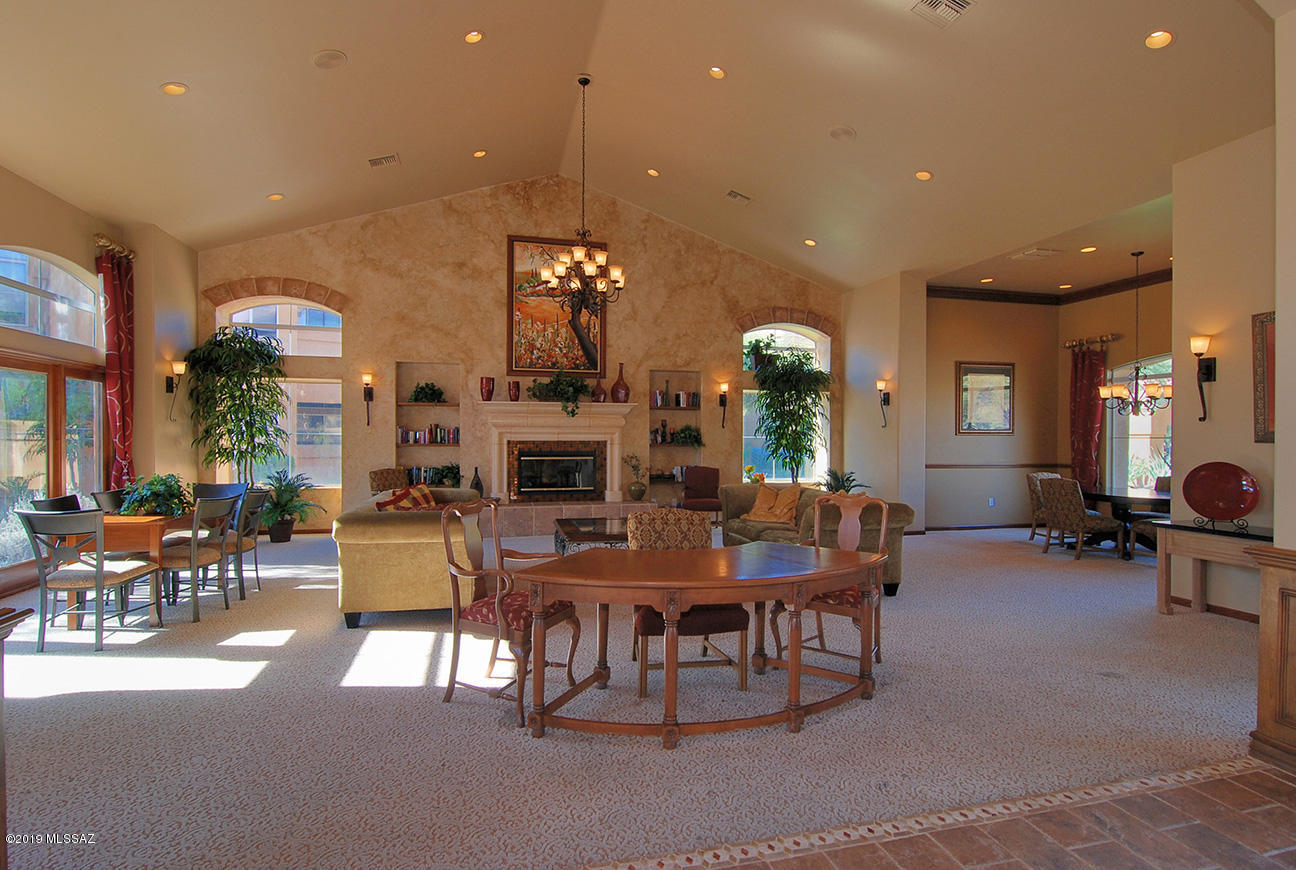 Pinnacle Canyon Condominium - Residential