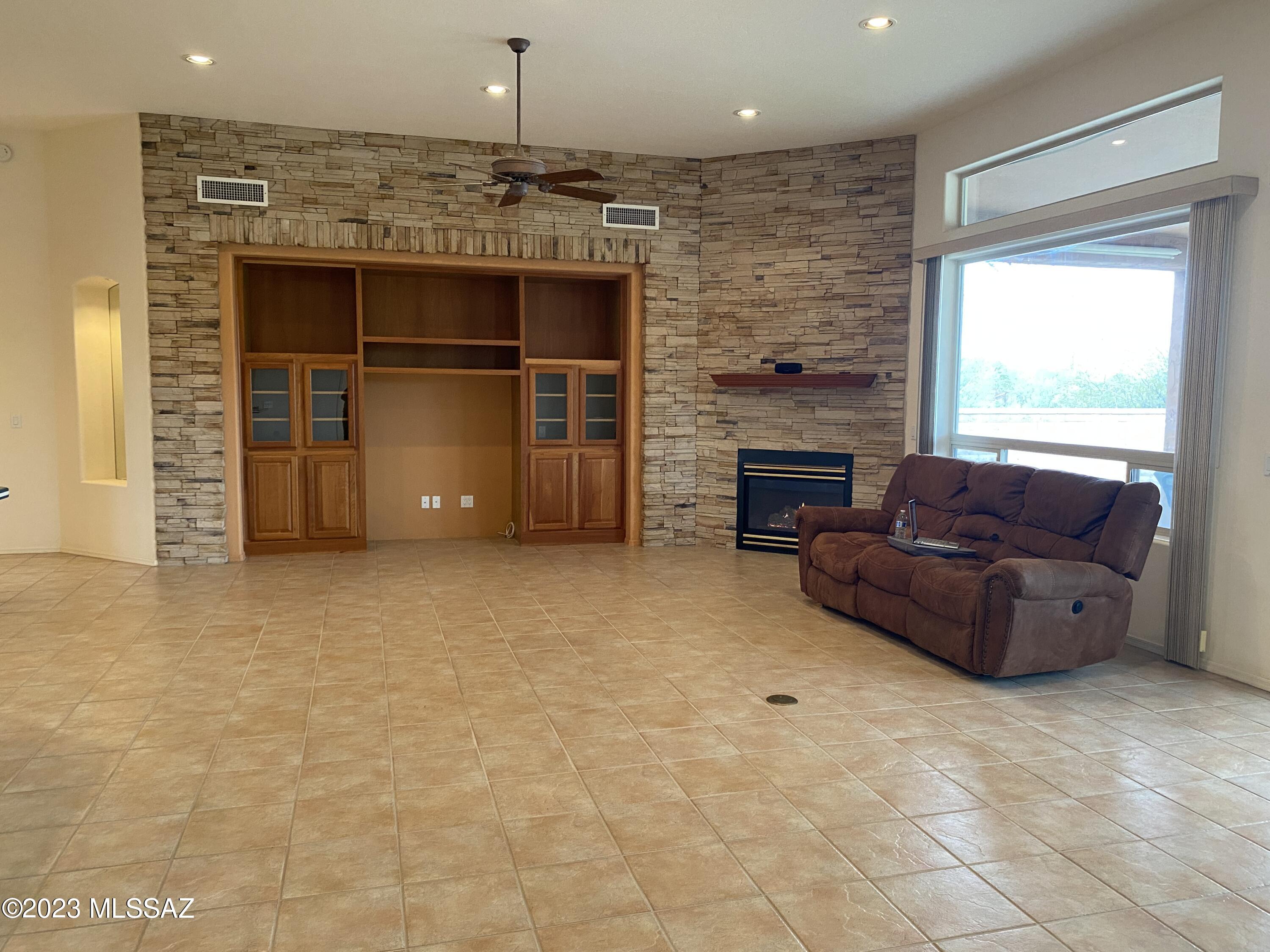 Sage Creek (1-40) - Residential