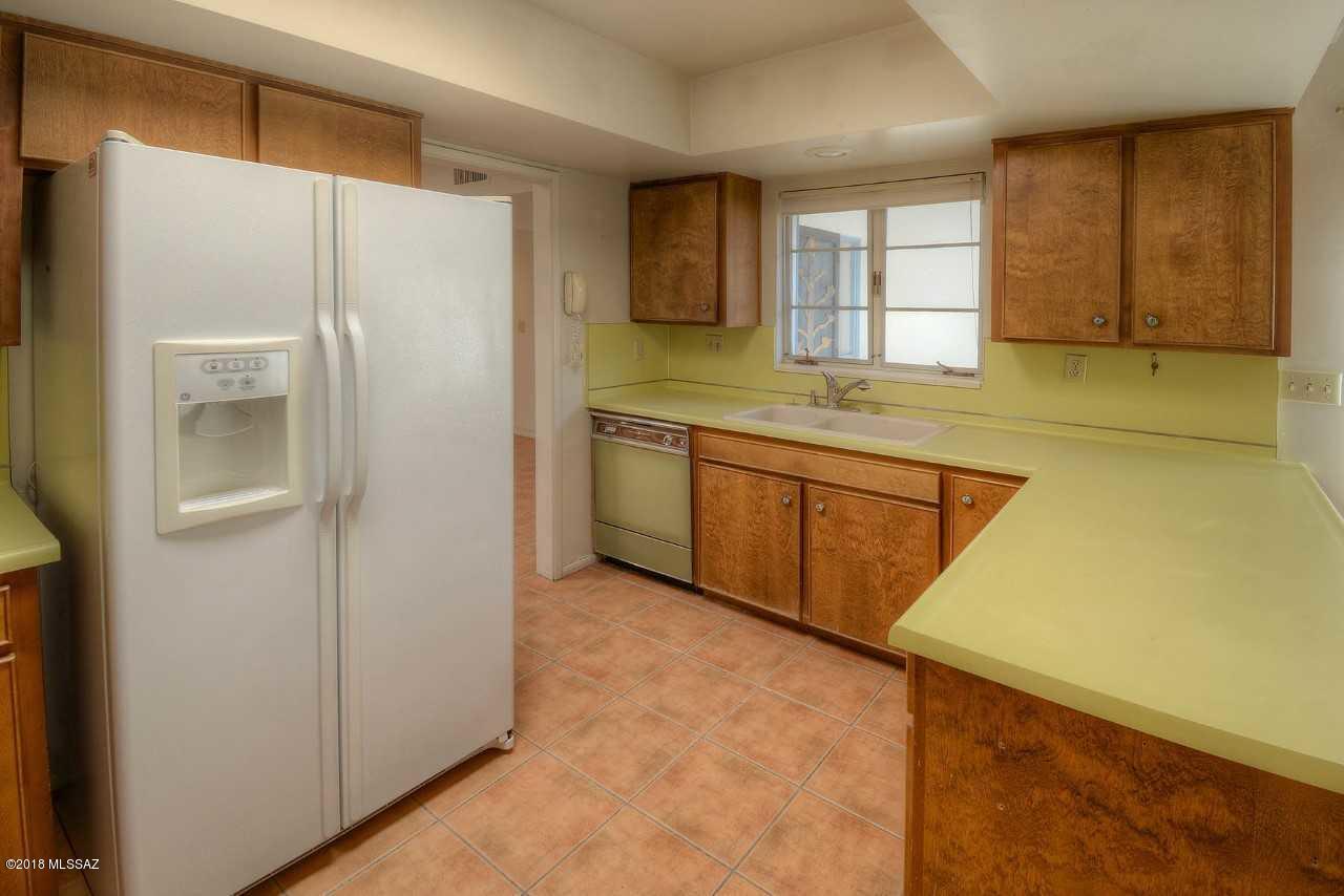 Green Valley Townhouses 4 - Residential