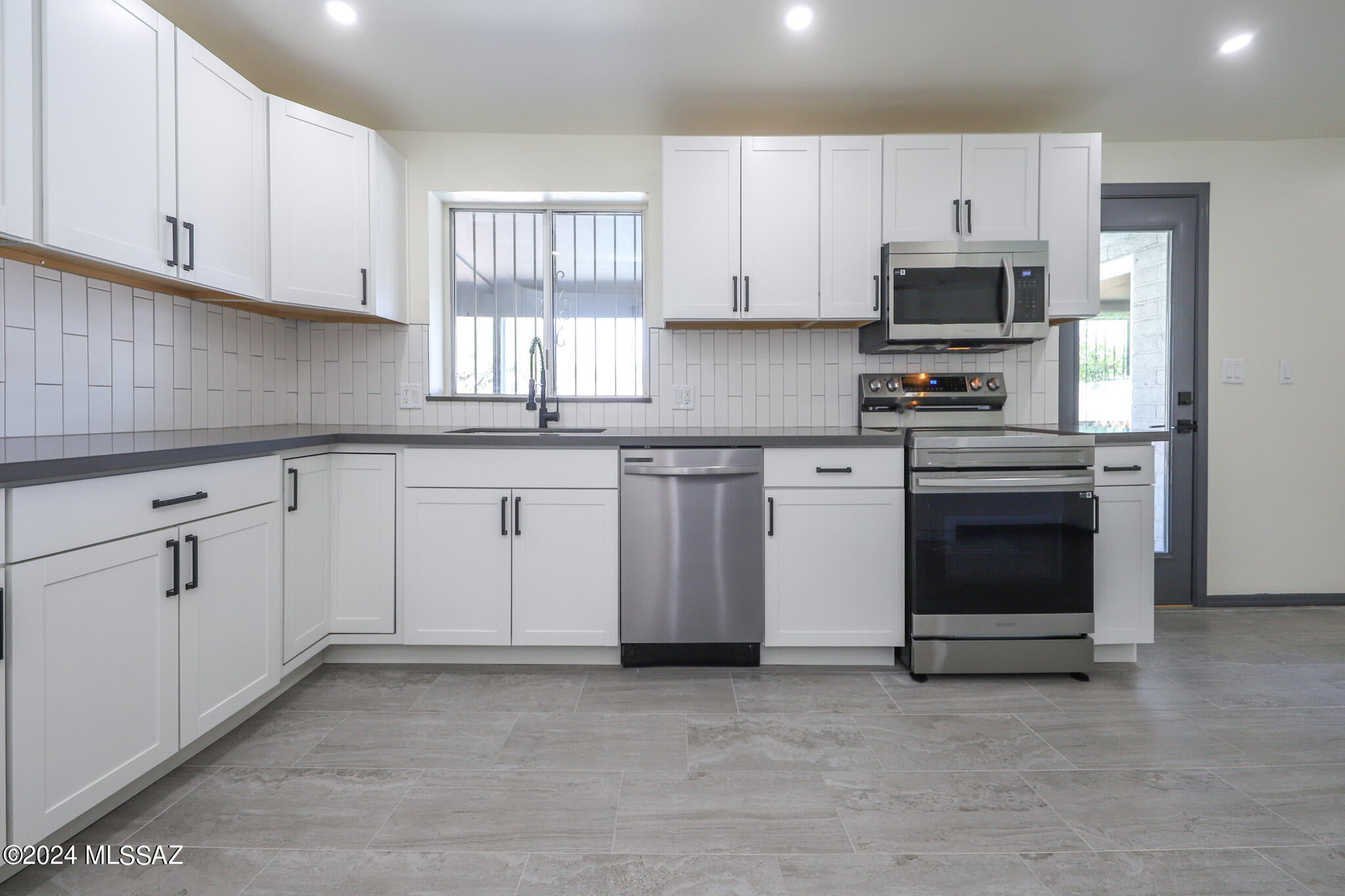 Valley View East NO. 4 (1-131) - Residential