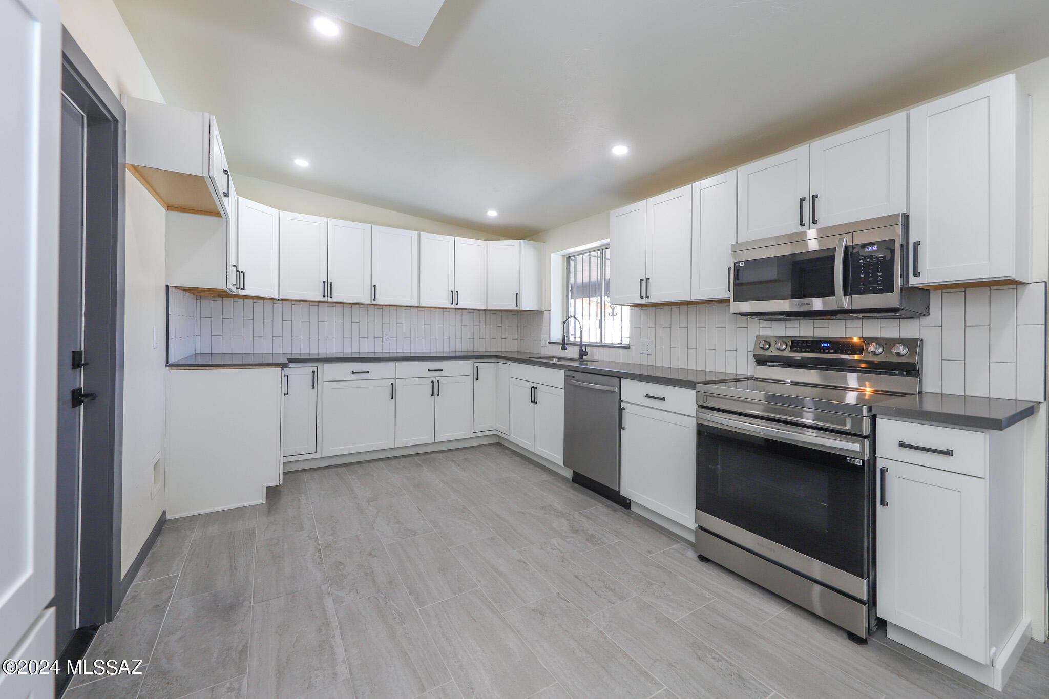 Valley View East NO. 4 (1-131) - Residential