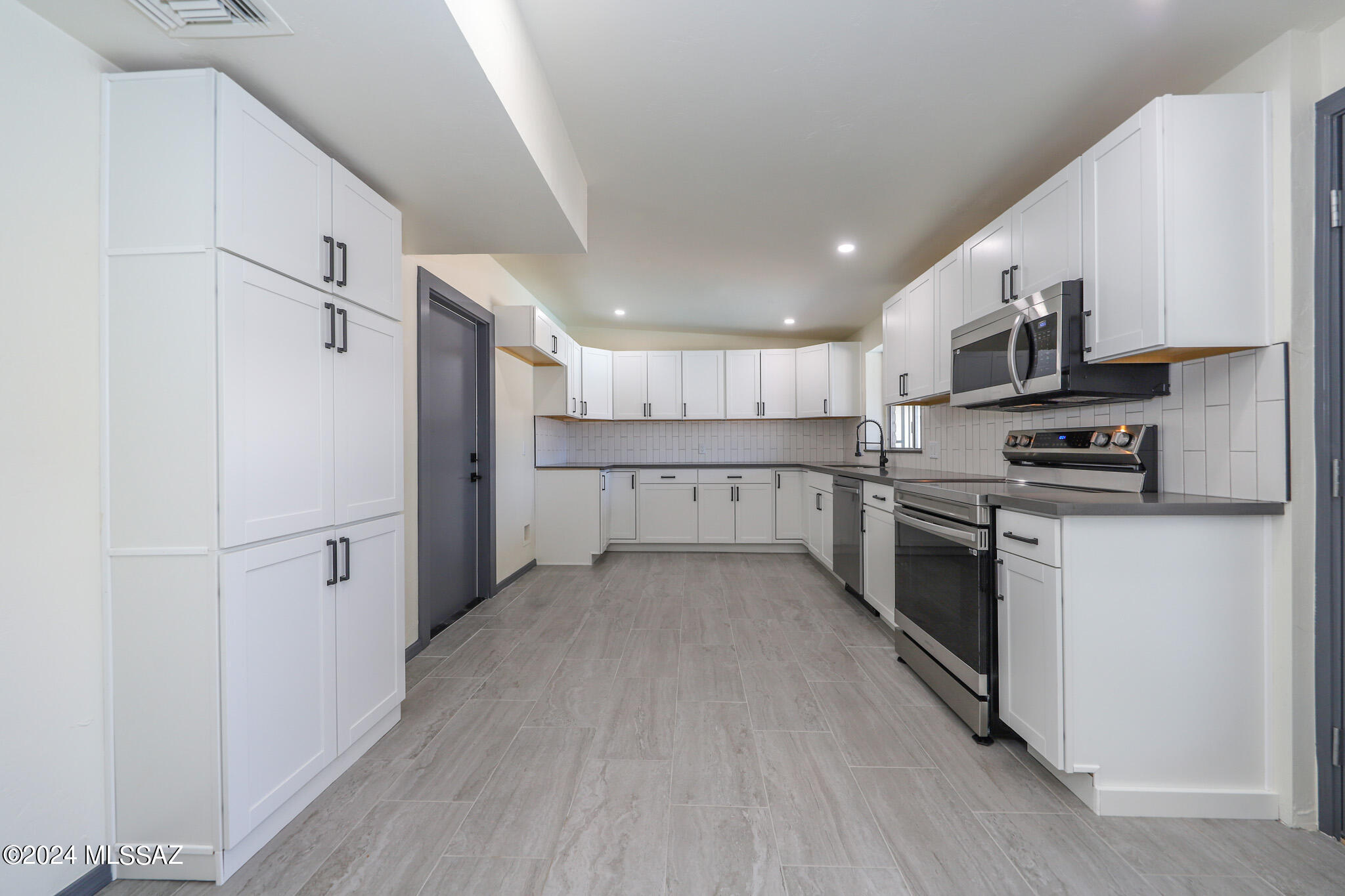 Valley View East NO. 4 (1-131) - Residential