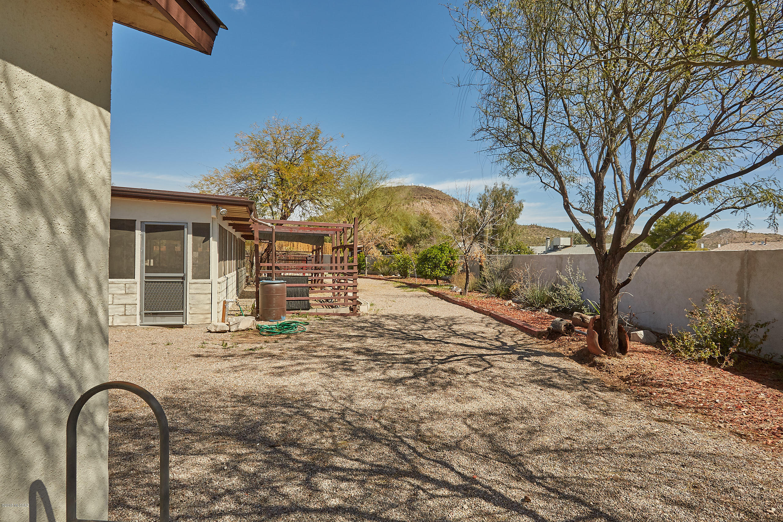 Paseo Vista (1-234) - Residential