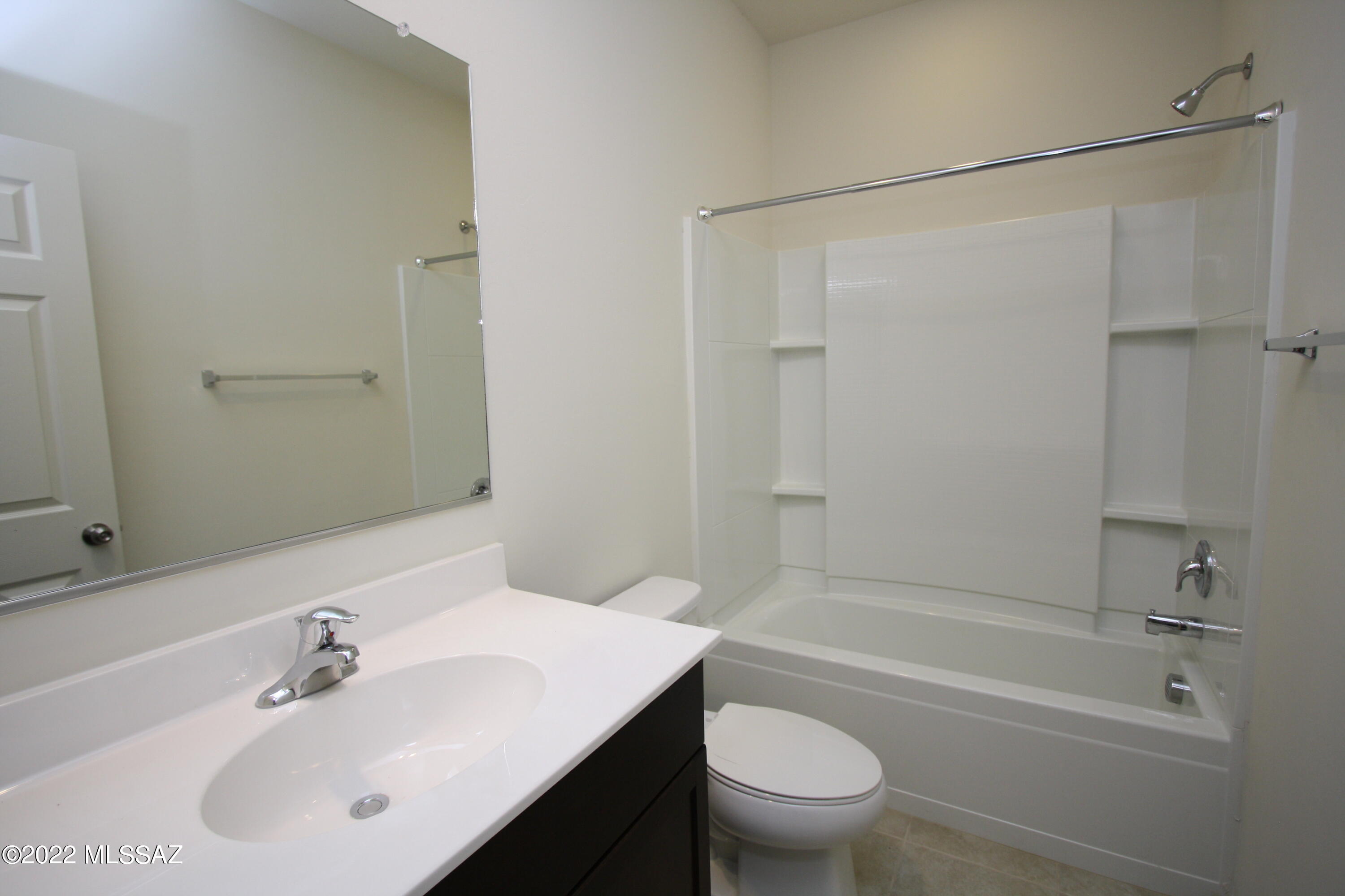 Gladden Farms 22 & 24 - Residential Lease