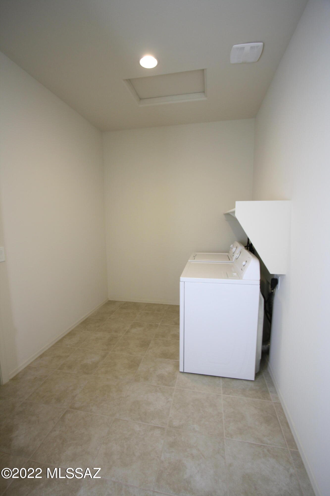 Gladden Farms 22 & 24 - Residential Lease