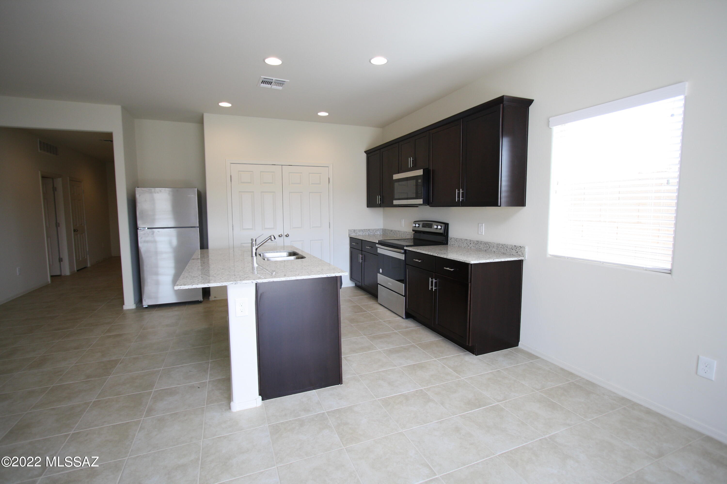 Gladden Farms 22 & 24 - Residential Lease