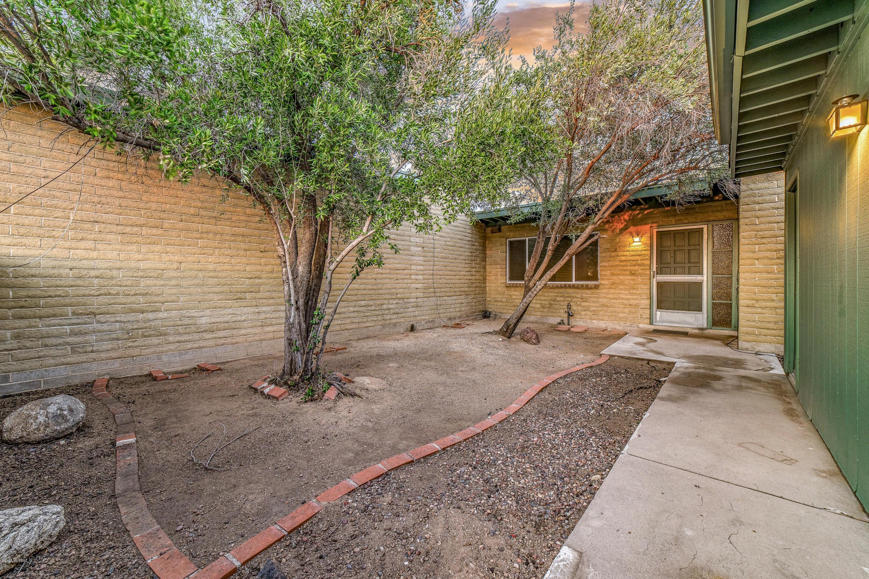 Verde Catalina Townhouses(1-149) - Residential