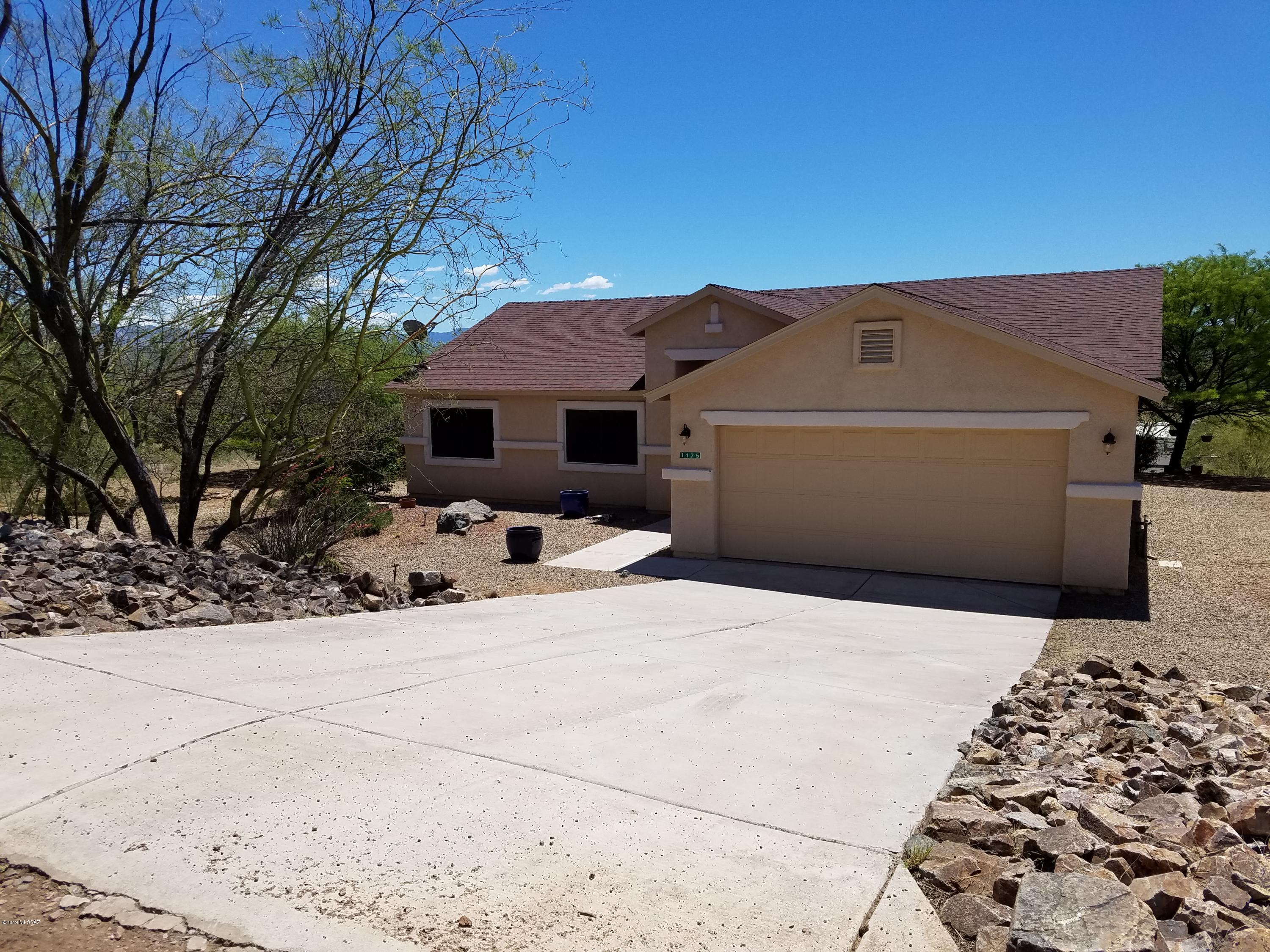 Move in ready Avatar home. 2br, 2ba with Living room, dining room, family room, and kitchen all in a  Great room. Great for entertaining, Plus a great yard with mountain views.