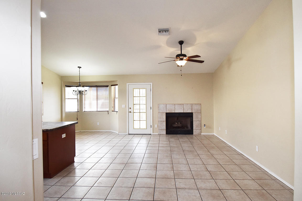 Thornydale Terrace(1-104) - Residential