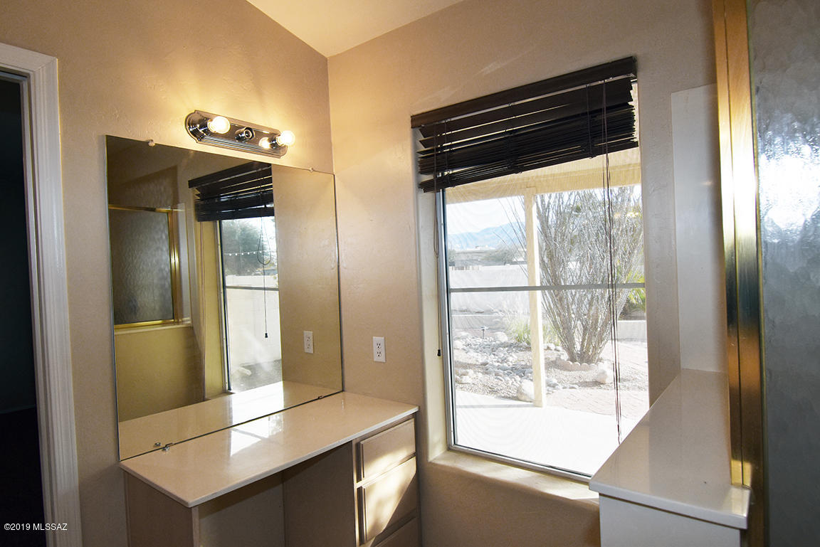 Thornydale Terrace(1-104) - Residential