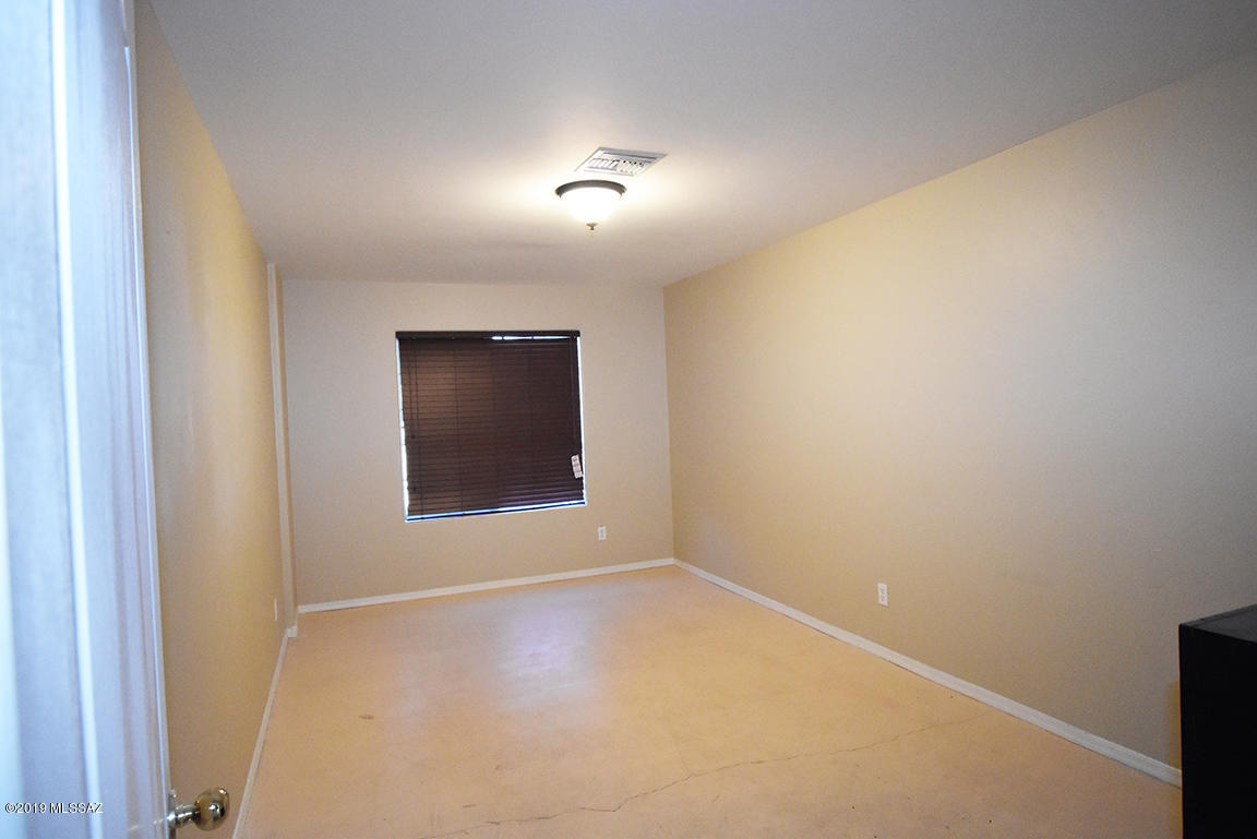 Thornydale Terrace(1-104) - Residential