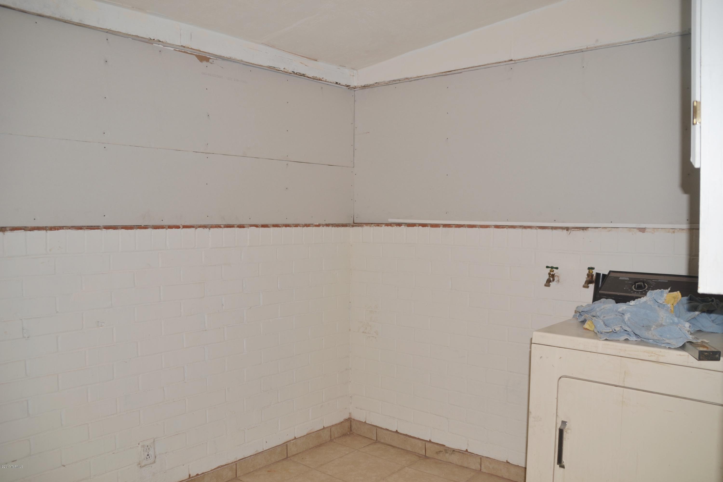 Lundys Sub Of Whitestone L11 - Residential