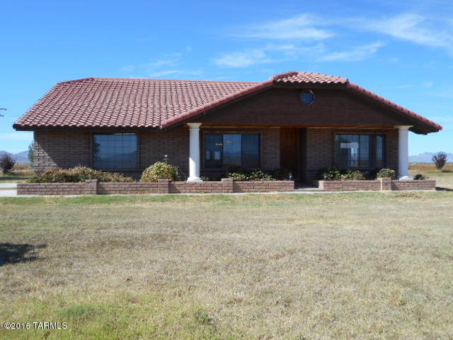 Another great Freddie Mac home! Country living at its finest! 25 acres of farmland with private well and septic. Well maintained home with a large open kitchen and new carpet.   Multiple structures that can be used for livestock, storage, and parking. Come see today!