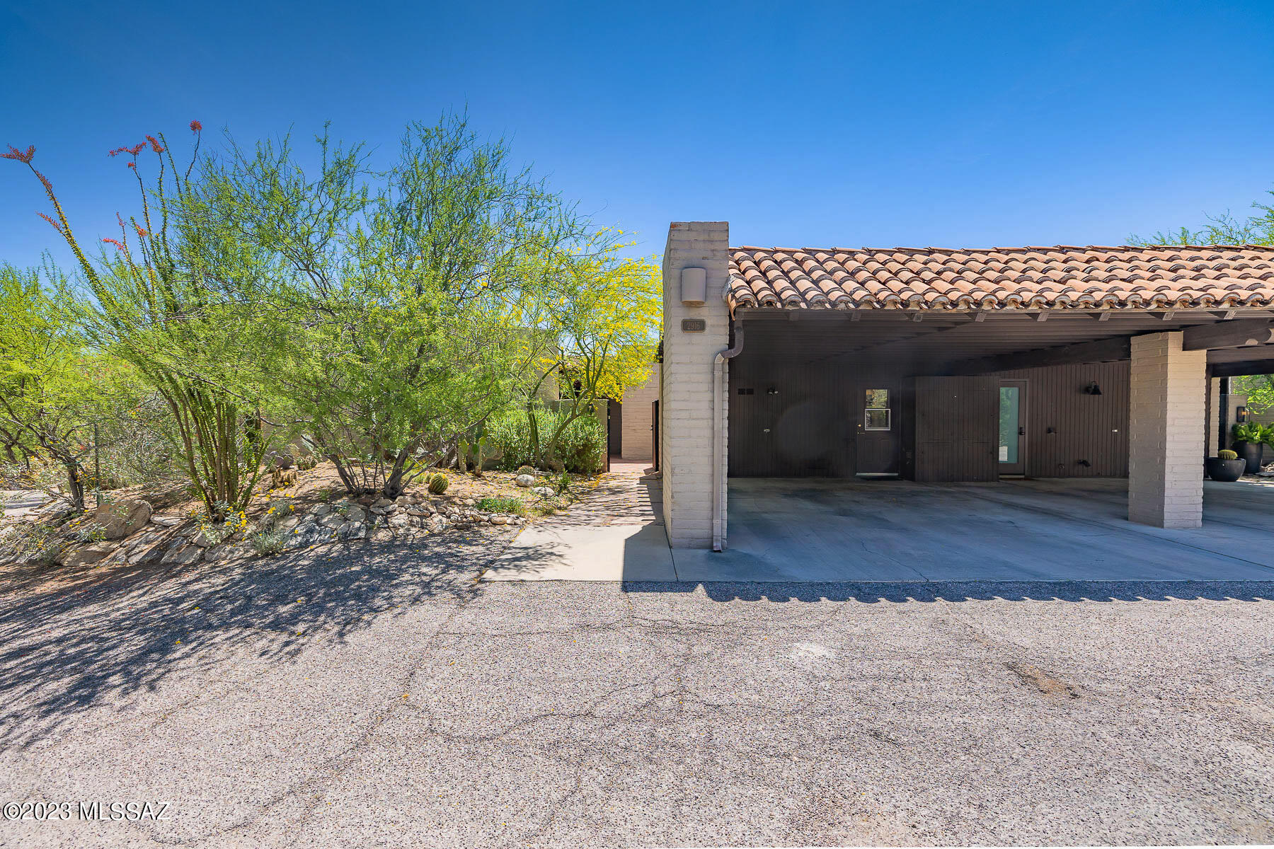 Posada Real Townhomes (1-16) - Residential