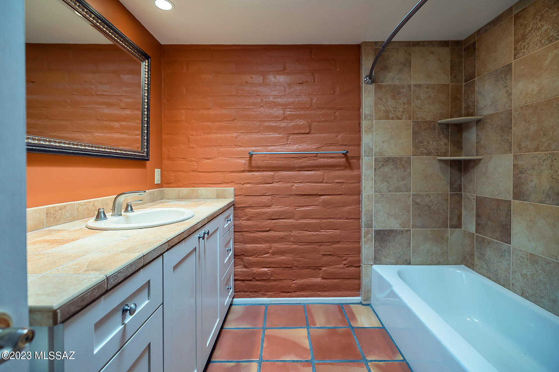 Posada Real Townhomes (1-16) - Residential