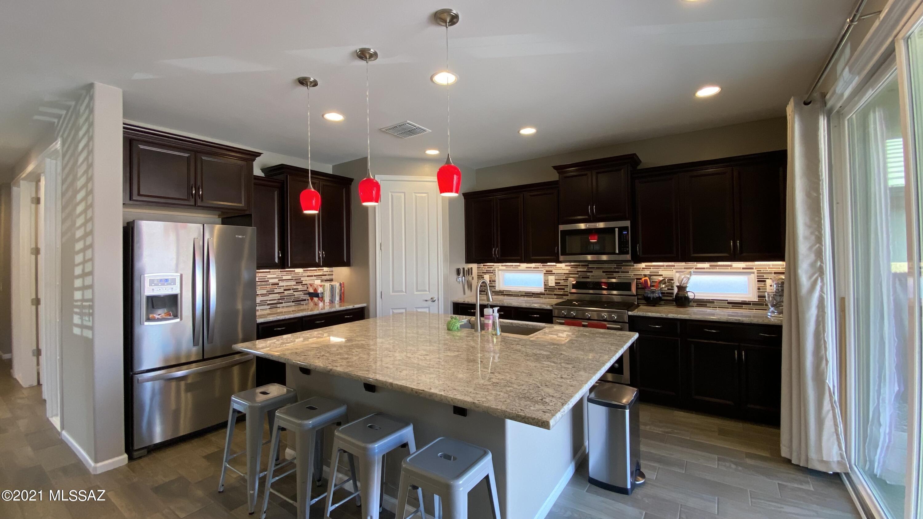 Golden Barrel Place At Dove Mountain SQ20141710079 - Residential