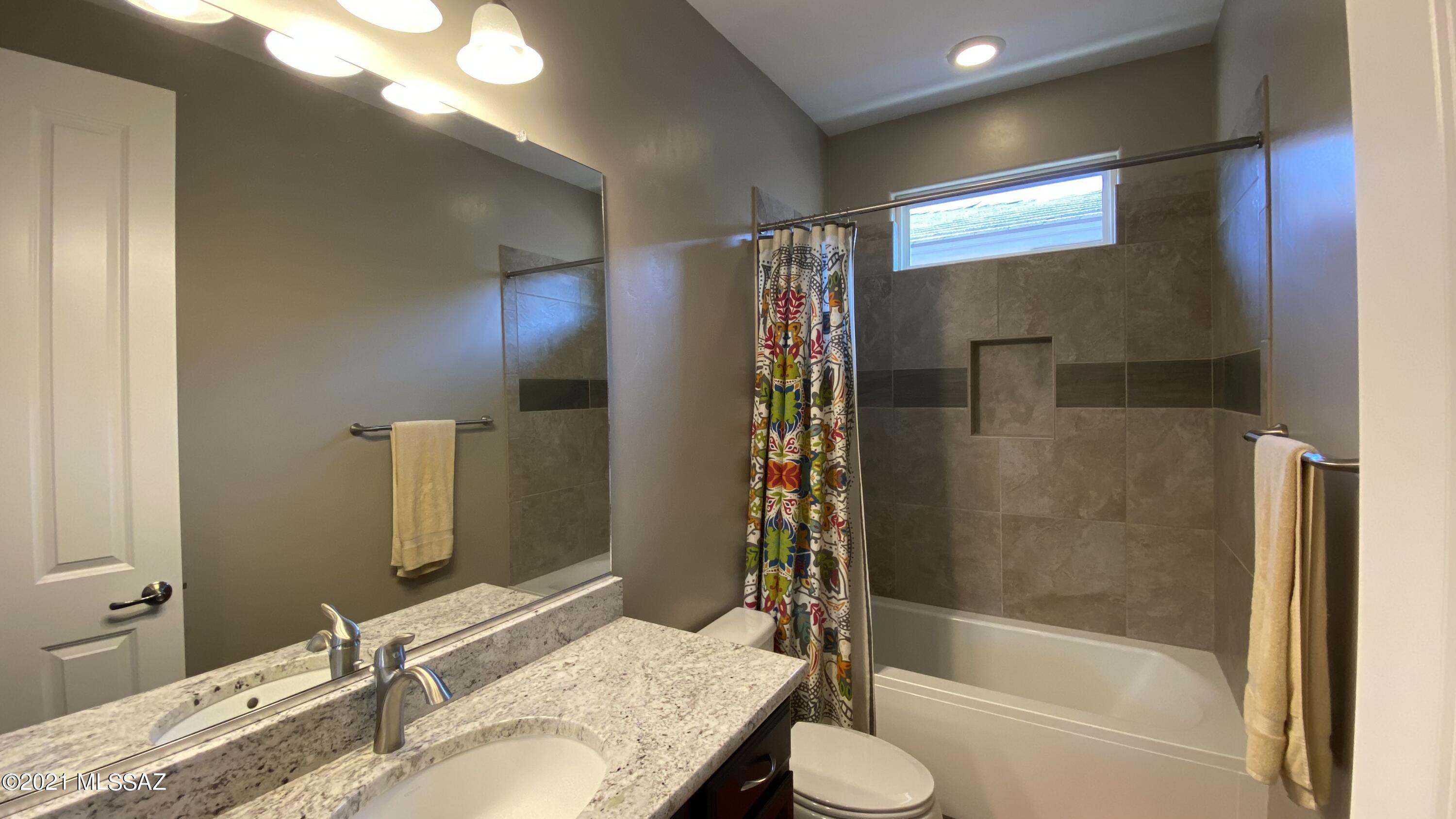 Golden Barrel Place At Dove Mountain SQ20141710079 - Residential