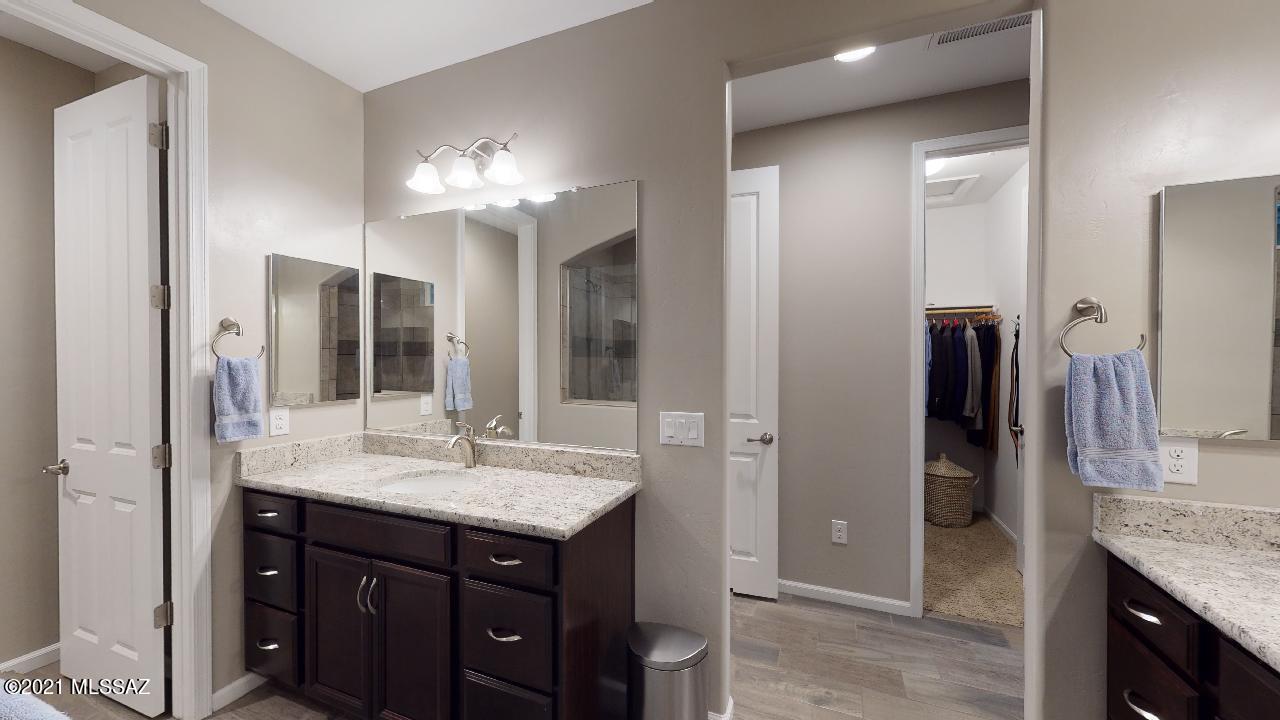 Golden Barrel Place At Dove Mountain SQ20141710079 - Residential