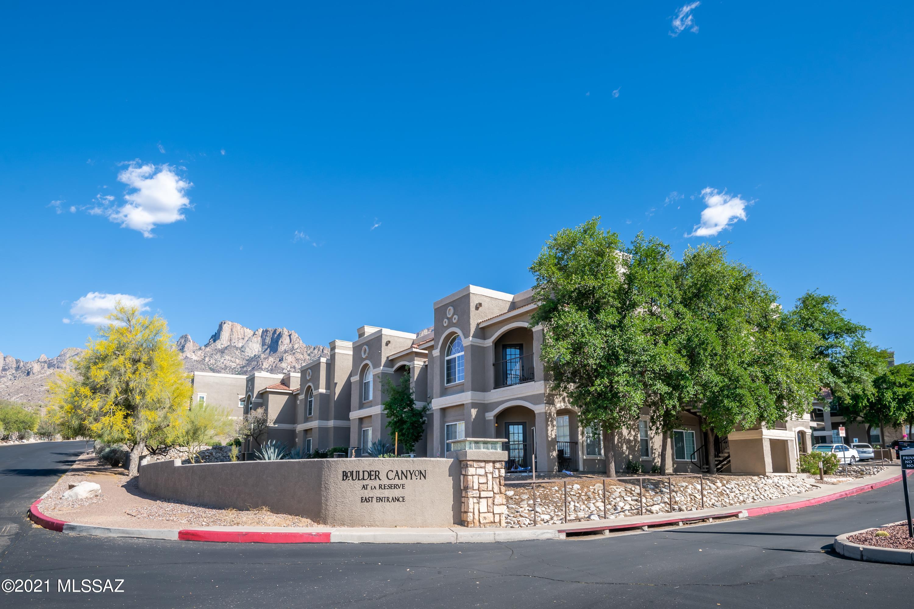 The Boulders at La Reserve Condominiums - Residential