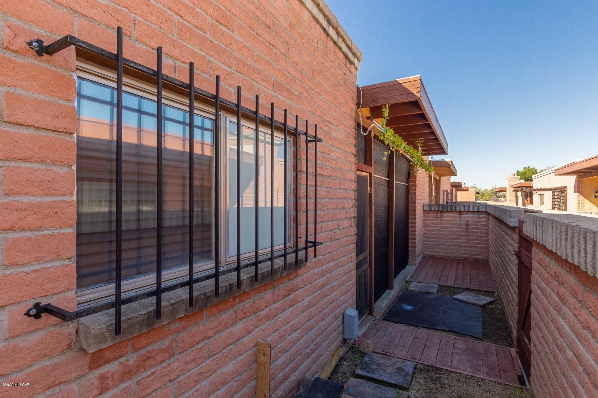 Ponderosa Estates Townhouses No 1 (1-69) - Residential