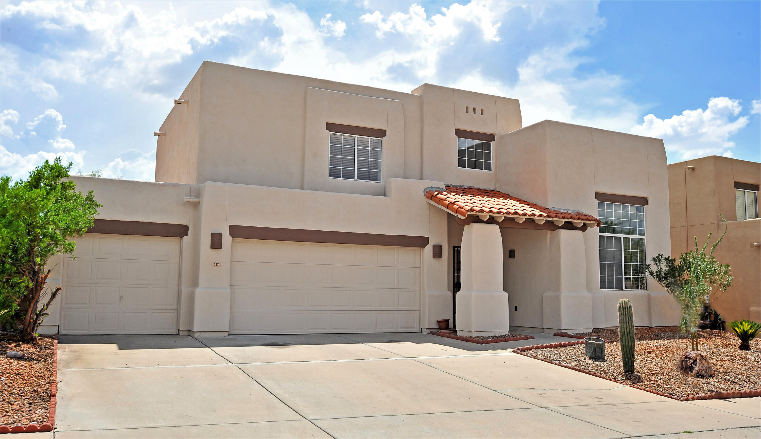 Seller will accept or counter offers between 269,900 & 289,900. Gorgeous & highly desirable custom remodeled home located on a quiet street. Vaulted ceilings surrounded by oversized windows greets its guests with an abundance of natural light. An amazing gourmet kitchen overlooking the pool is ready to entertain loved ones. Four spacious bedrooms & three spa-inspired bathrooms create a relaxing atmosphere. Ambiance surrounds you in the master bedroom with a walk-in closet, spa-inspired bathroom & private balcony whereby you can relax to morning coffee or BBQ with friends & family. Let’s not forget about the rare 3 car garage making convenience a premium for the whole family. Don’t miss your opportunity to own this home with unique features that is rarely on the market. Nothing left to