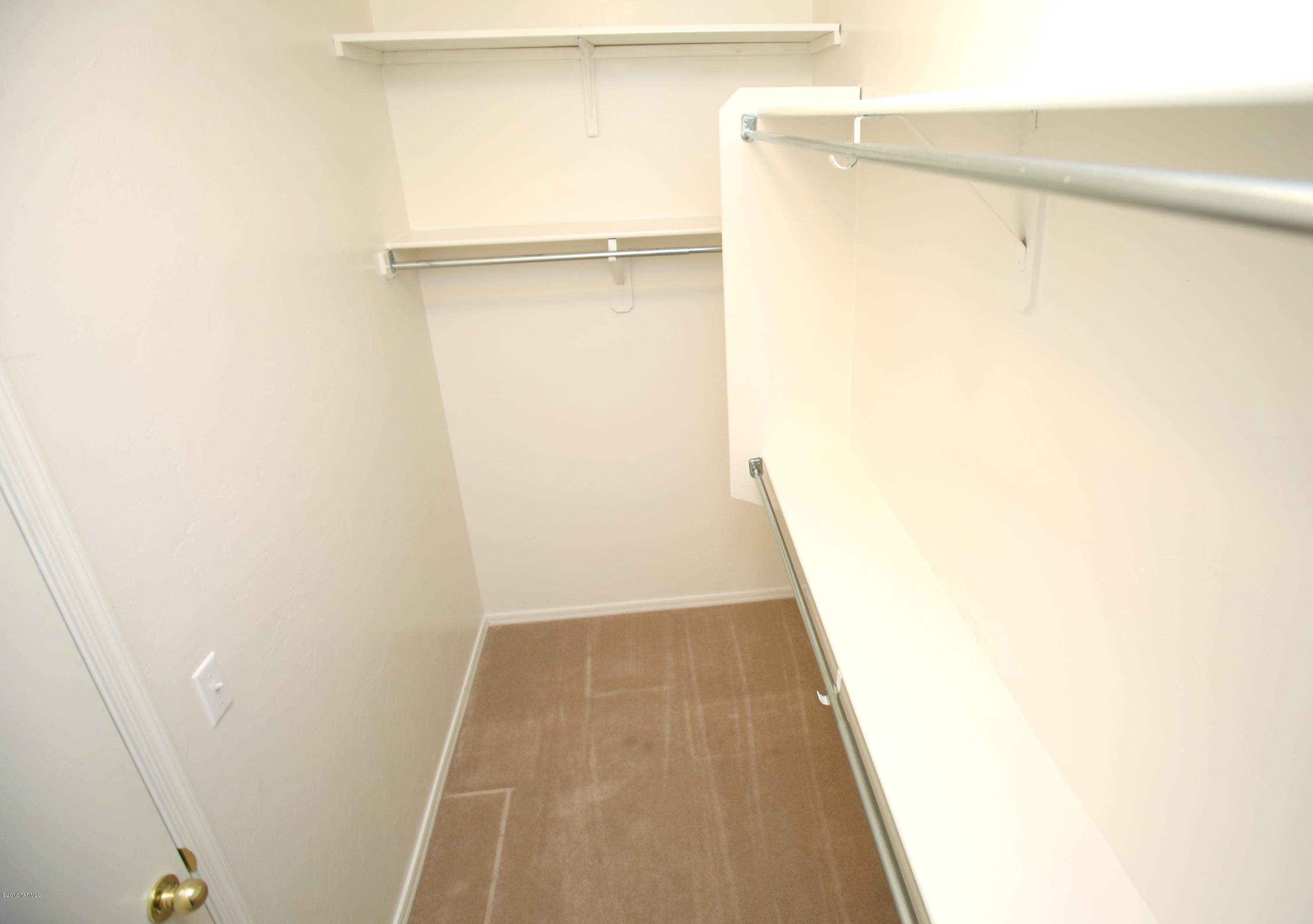 Valencia Place (1-100) - Residential
