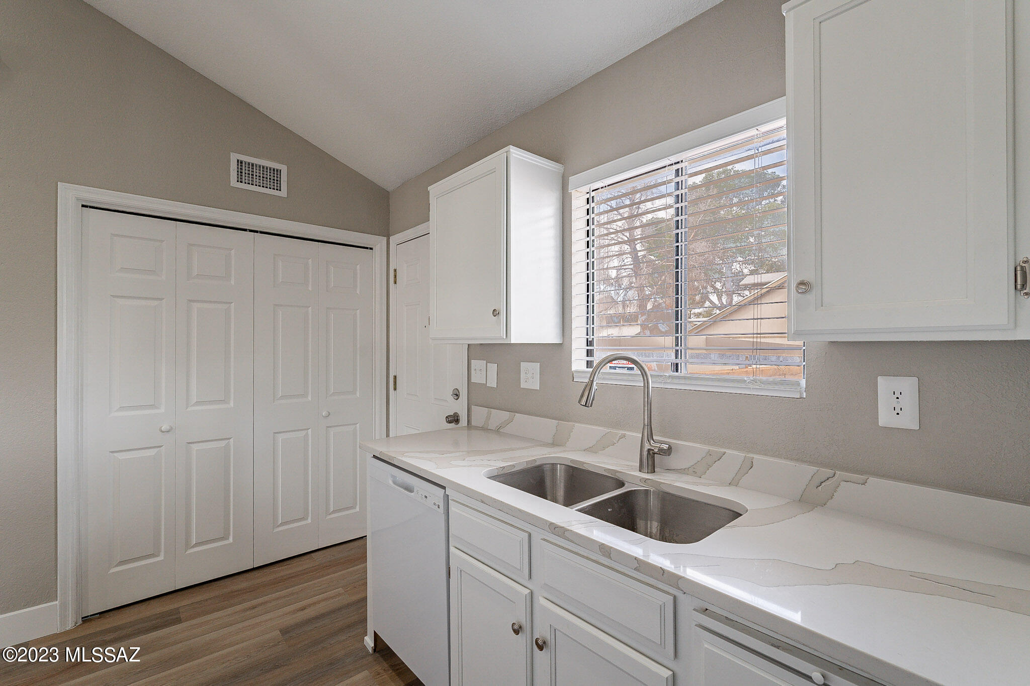 Centre Court Townhomes (1-106) - Residential