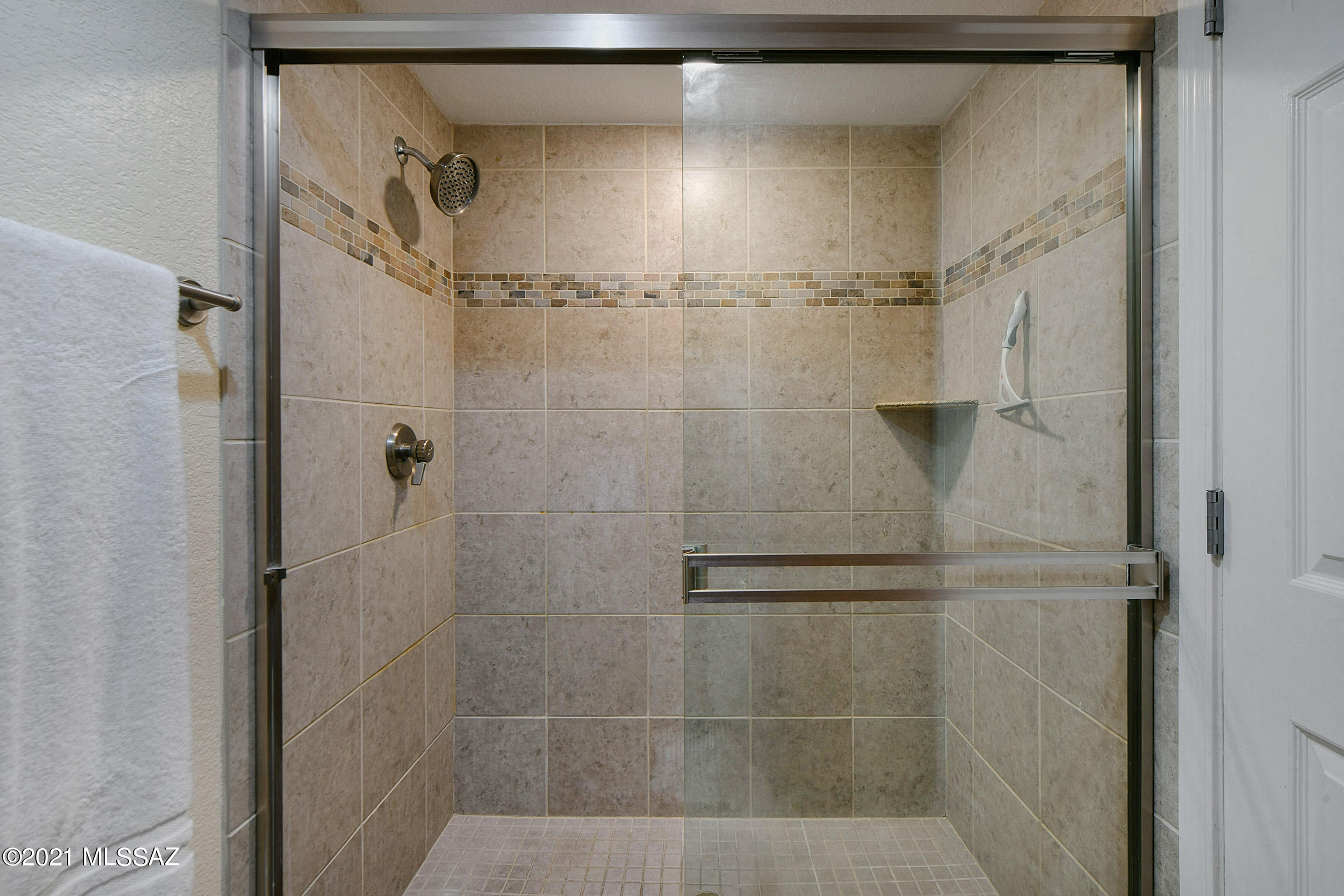Skyline Village Condominium (1-168) - Residential Lease