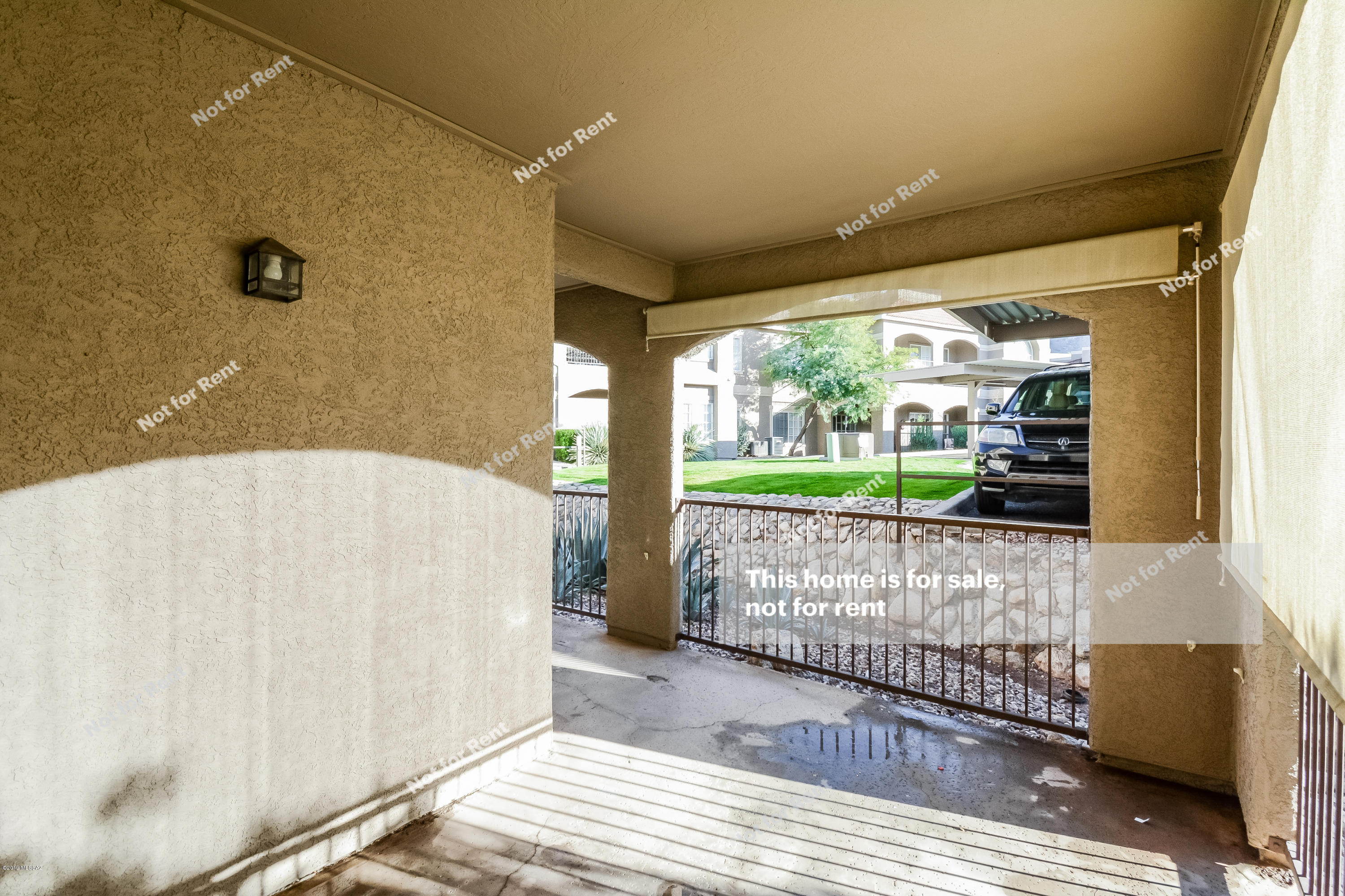 The Boulders at La Reserve Condominiums - Residential
