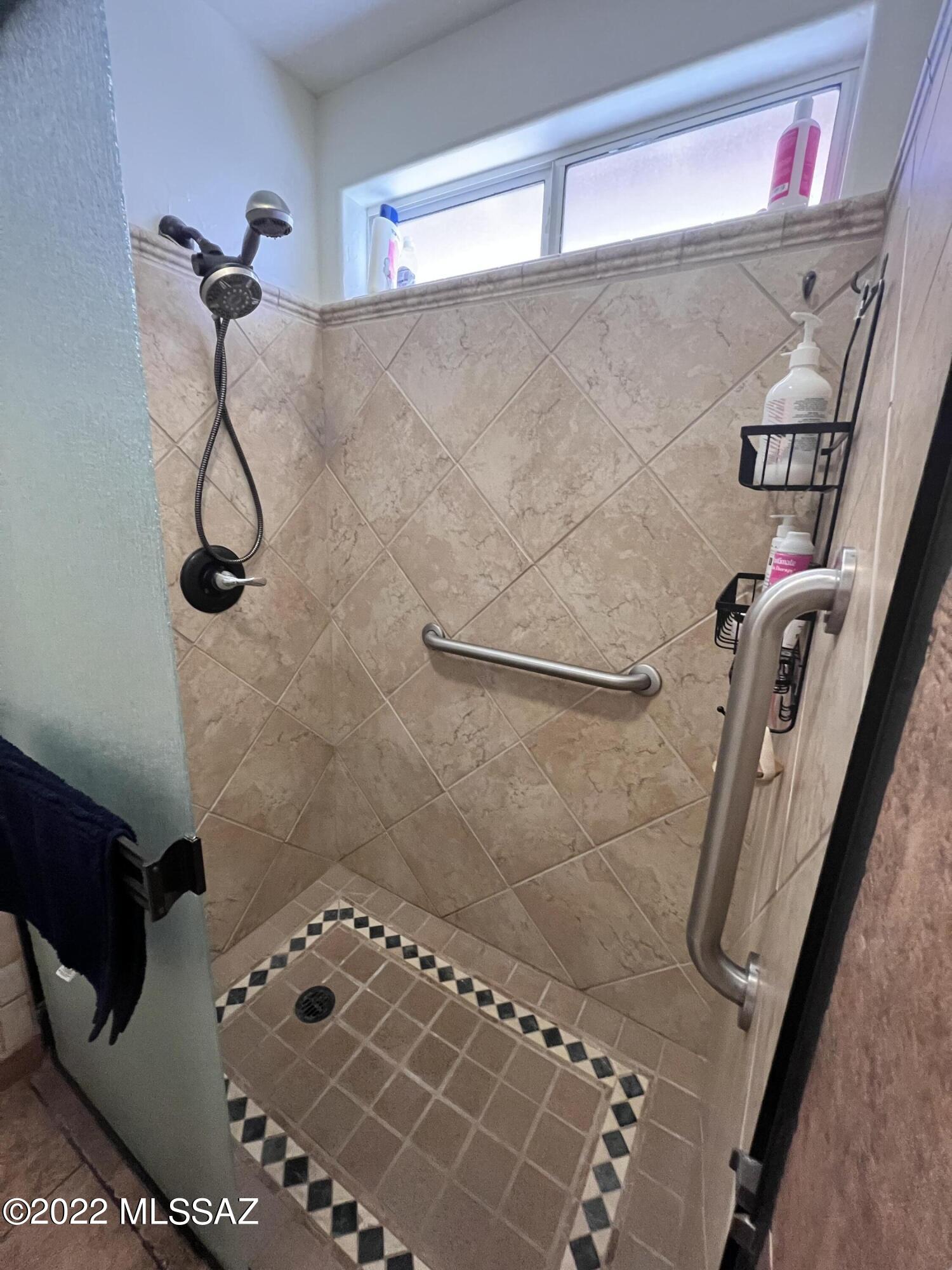 Nueve Campanas (1-9) - Residential