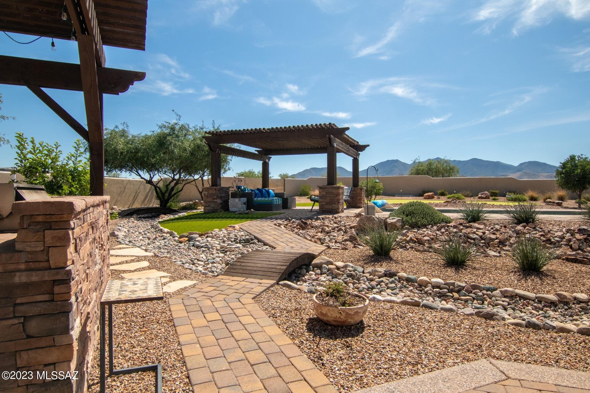 Red Hawk at J-6 Ranch - Residential