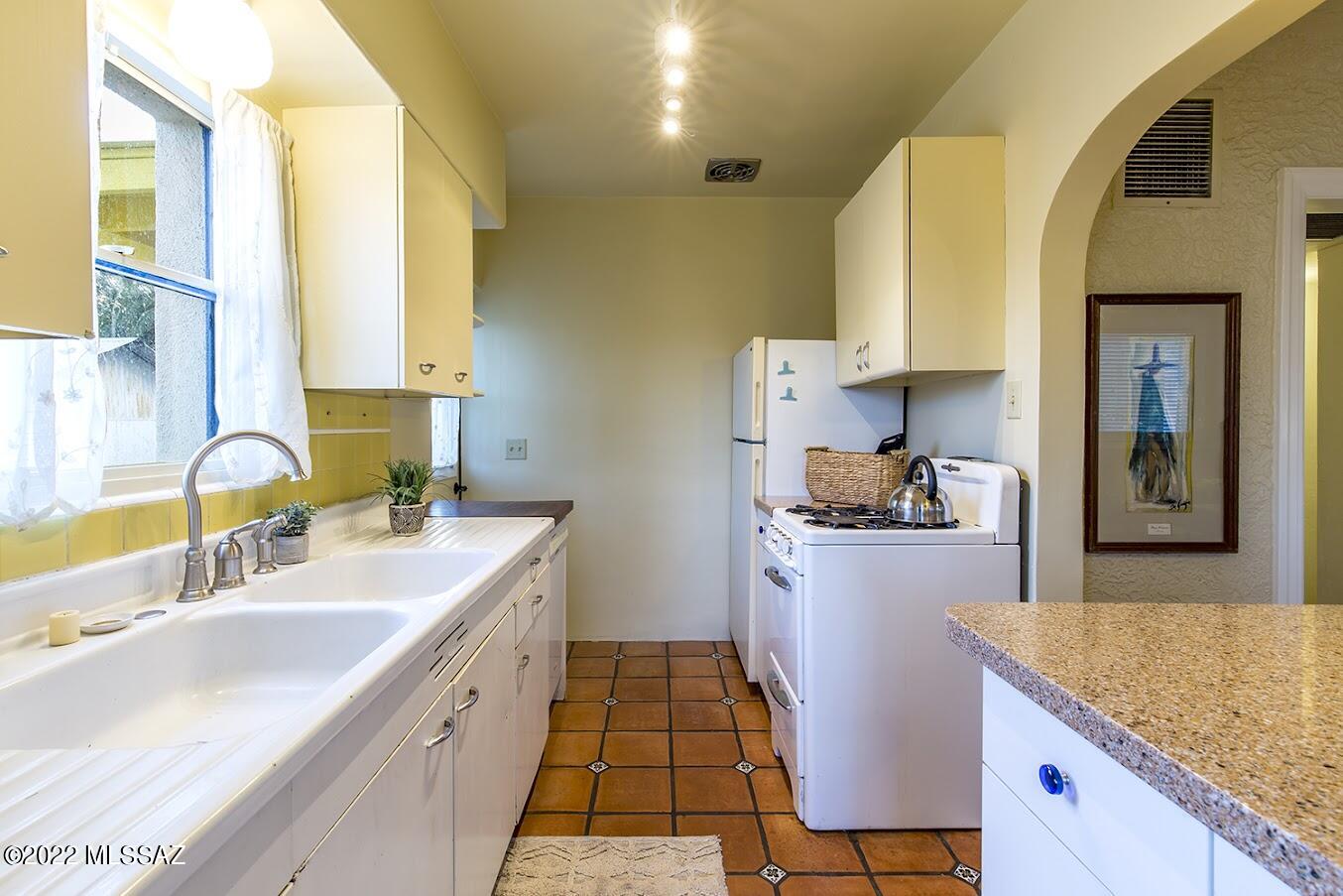 Alta Vista (1-98) - Residential