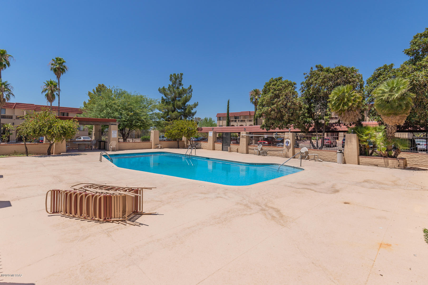 Barcelona Manor Condominiums - Residential
