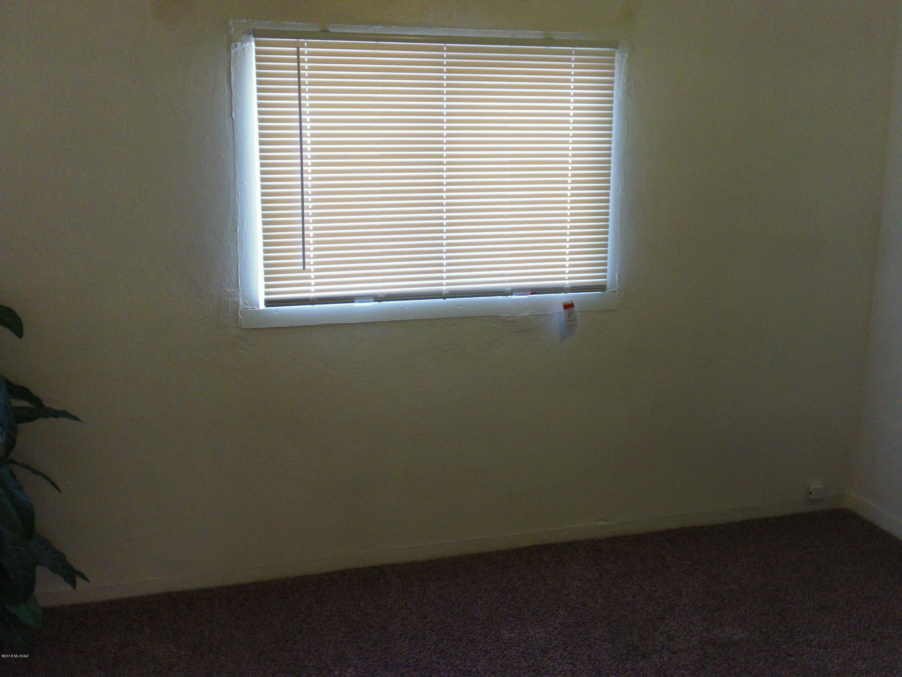 Unsubdivided - Residential Lease