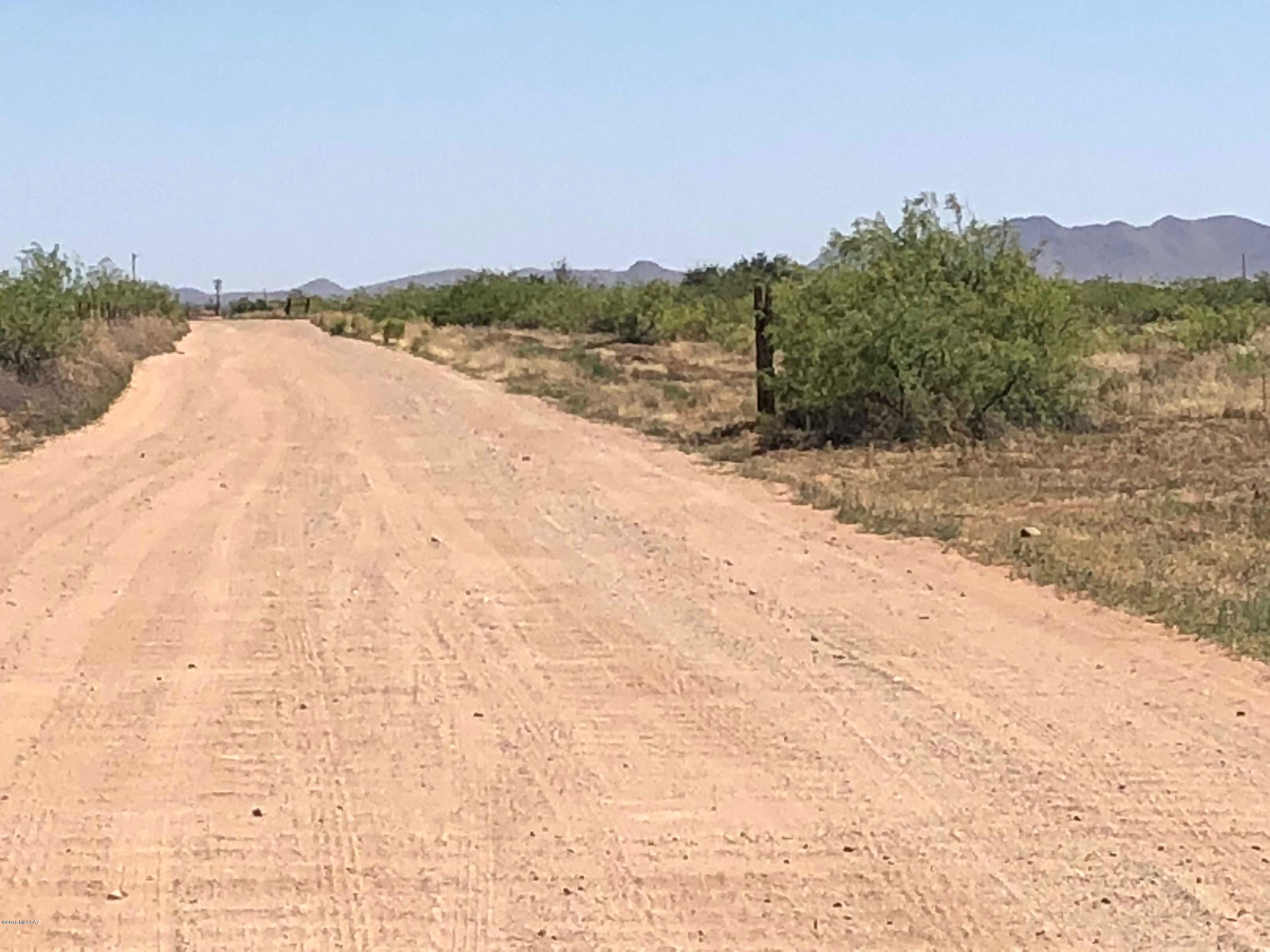 20.08 Ac in the Willcox Bench. Several vineyards already surround this parcel, and there are additional parcels available. Start your vineyard here and add on as you grow. Owner Financing Available.
