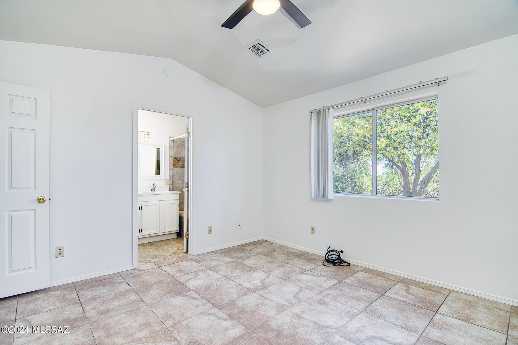 New Tucson Unit NO. 23 (140-261) - Residential