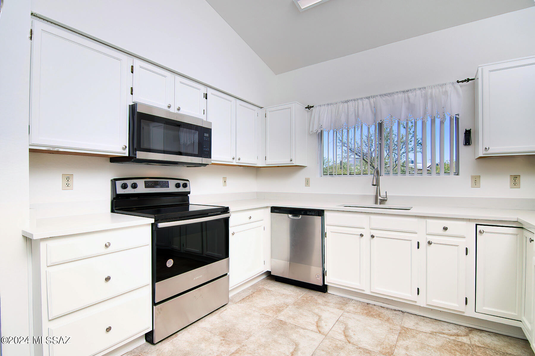 New Tucson Unit NO. 23 (140-261) - Residential