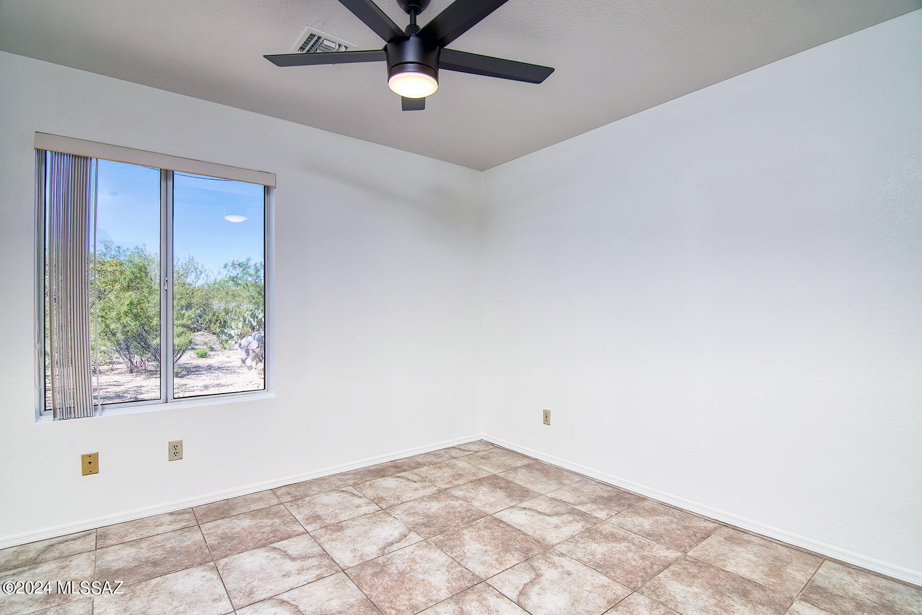 New Tucson Unit NO. 23 (140-261) - Residential