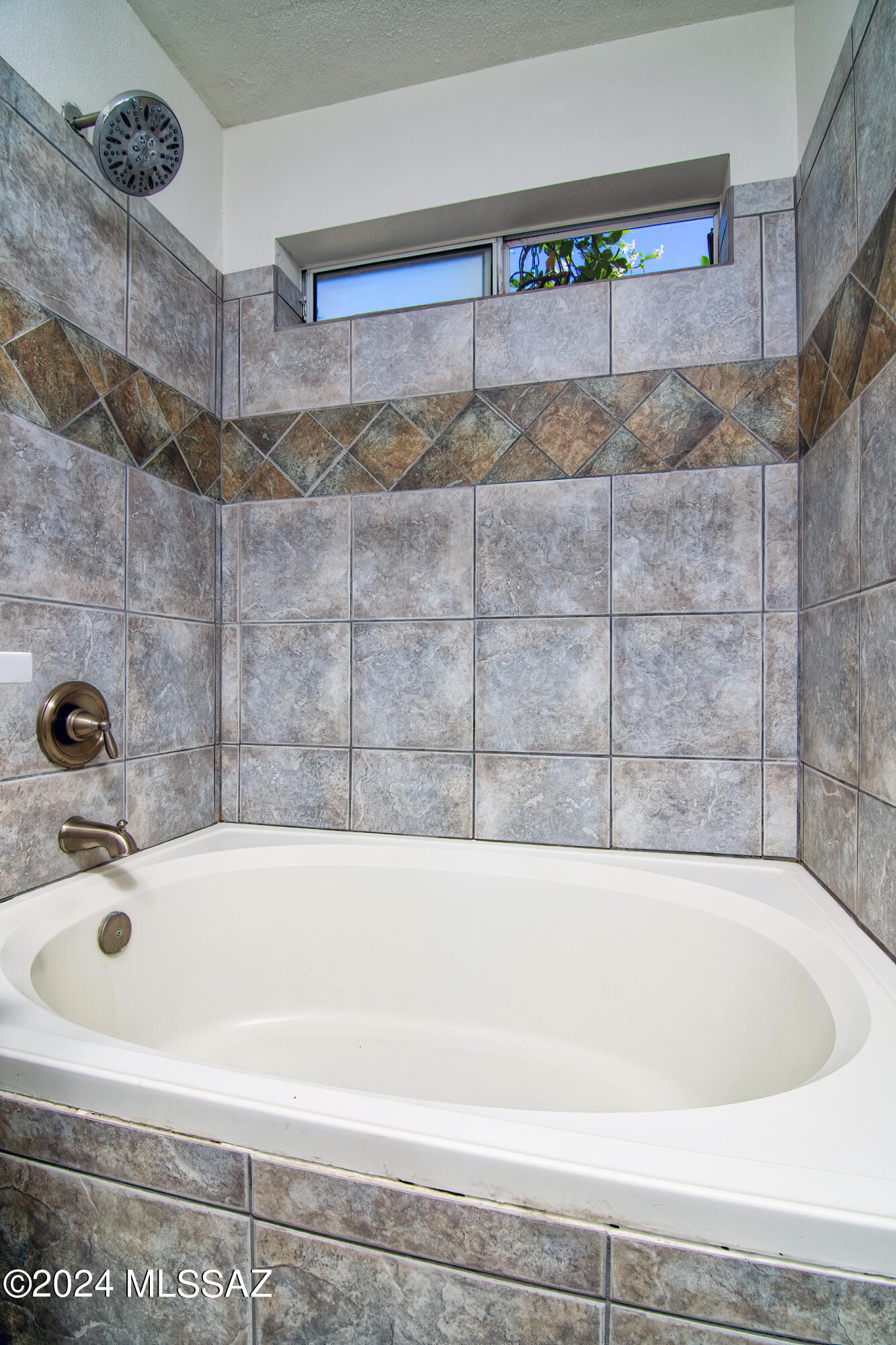 New Tucson Unit NO. 23 (140-261) - Residential
