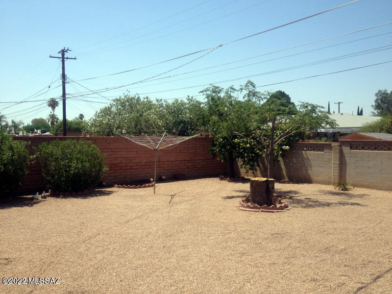 Tierra Del Sol (1-2) - Residential Lease