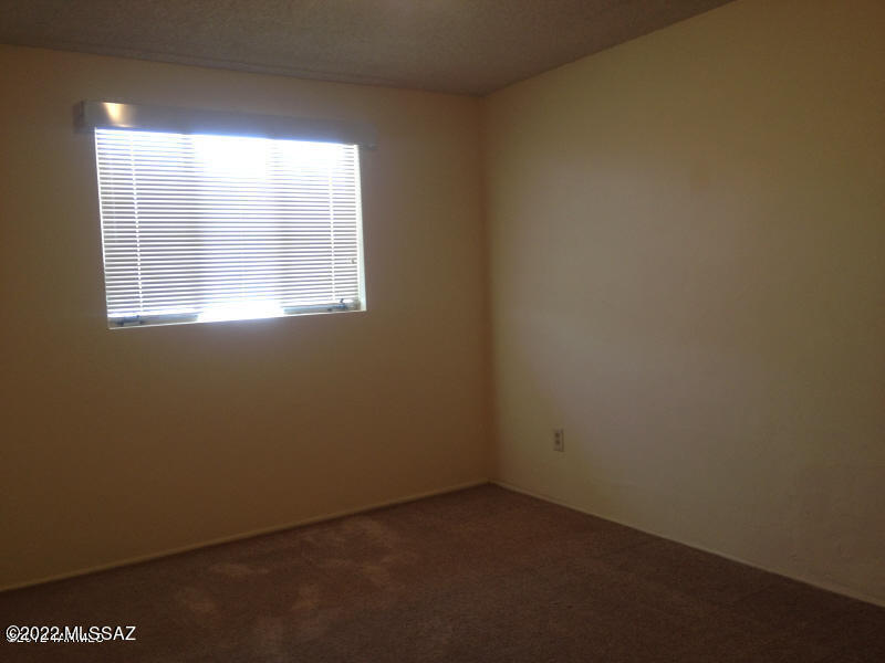Tierra Del Sol (1-2) - Residential Lease